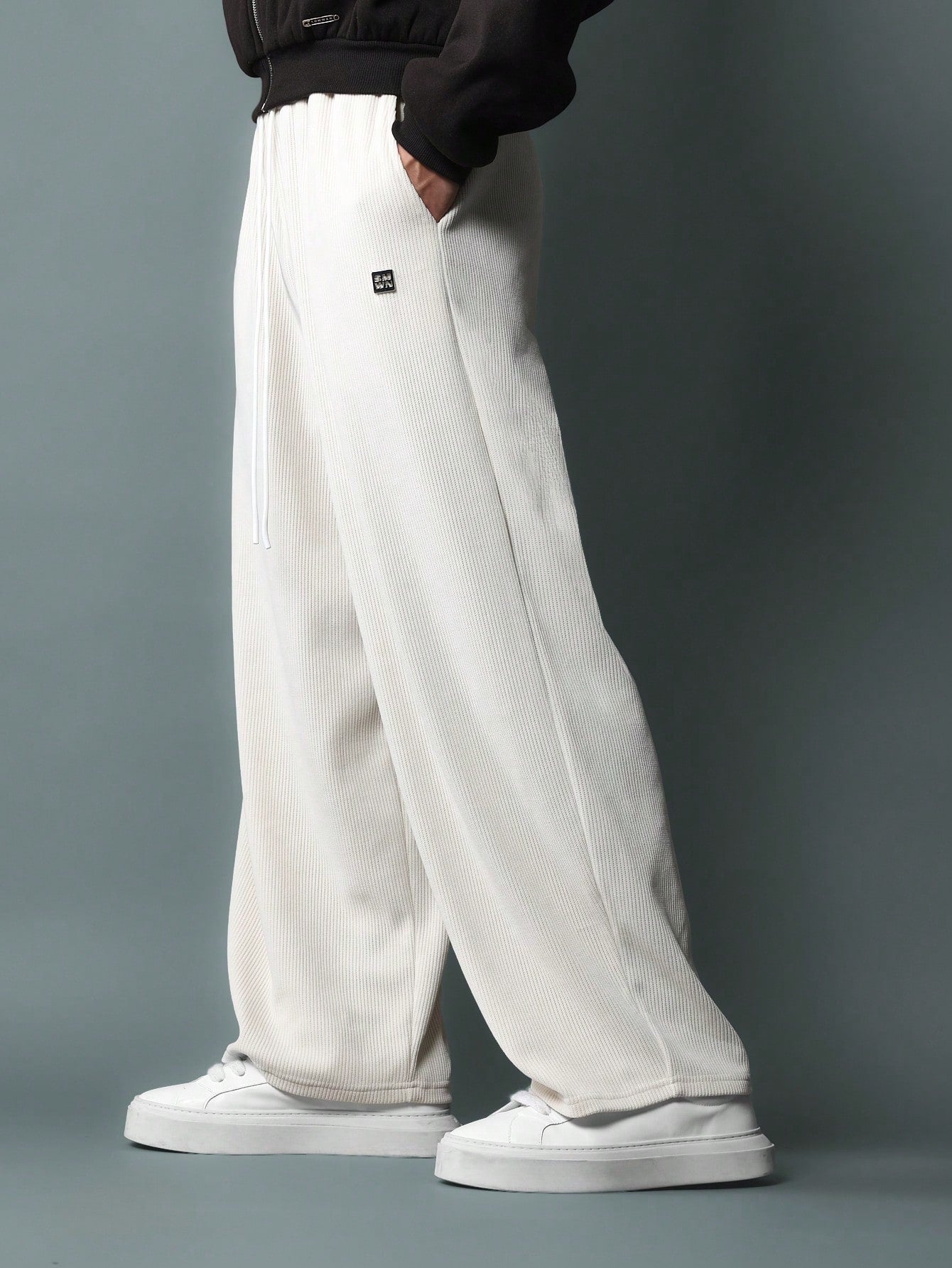 Barrel Fit Cord Texture Sweatpants With Drawstrings