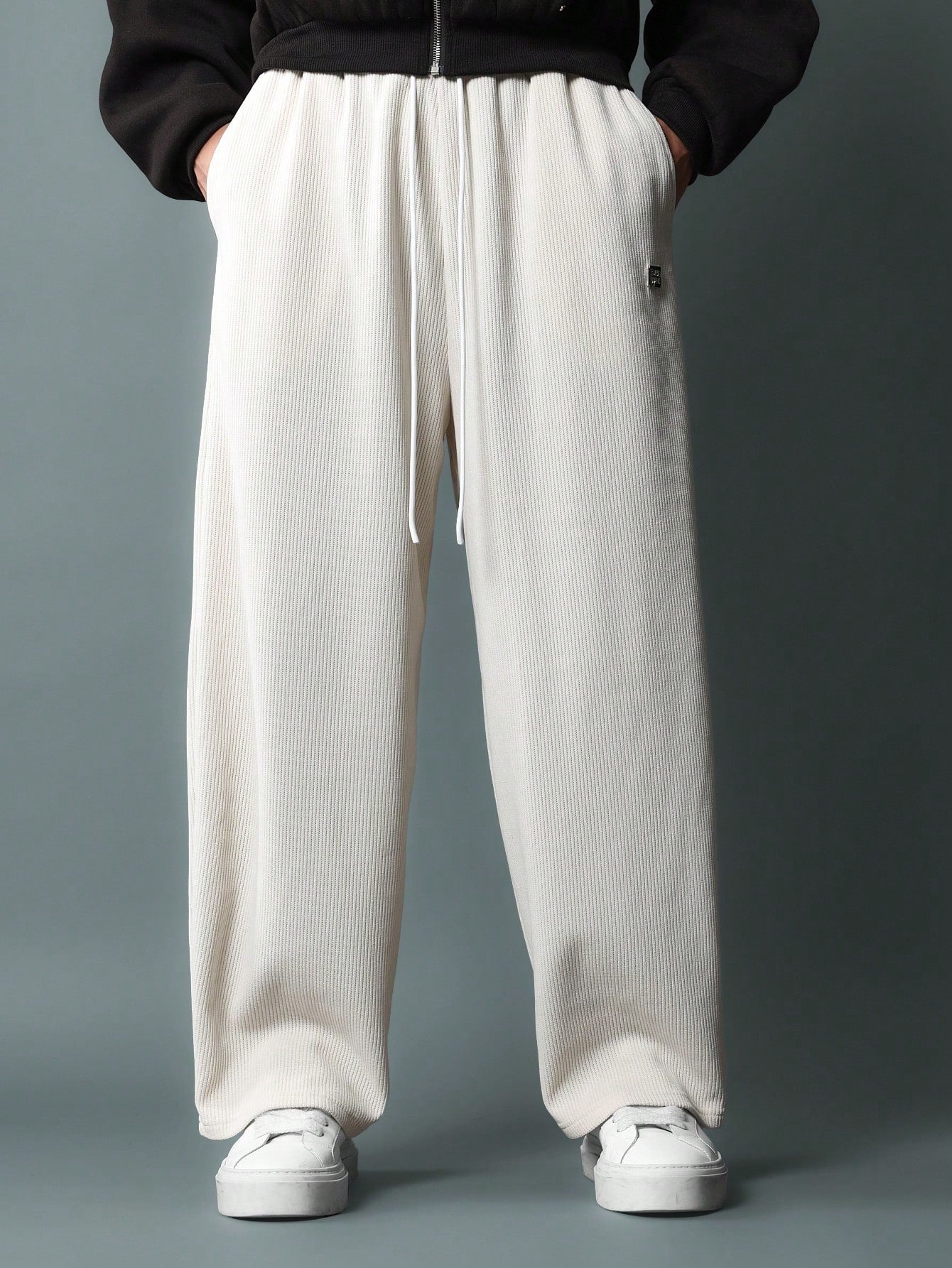 Barrel Fit Cord Texture Sweatpants With Drawstrings