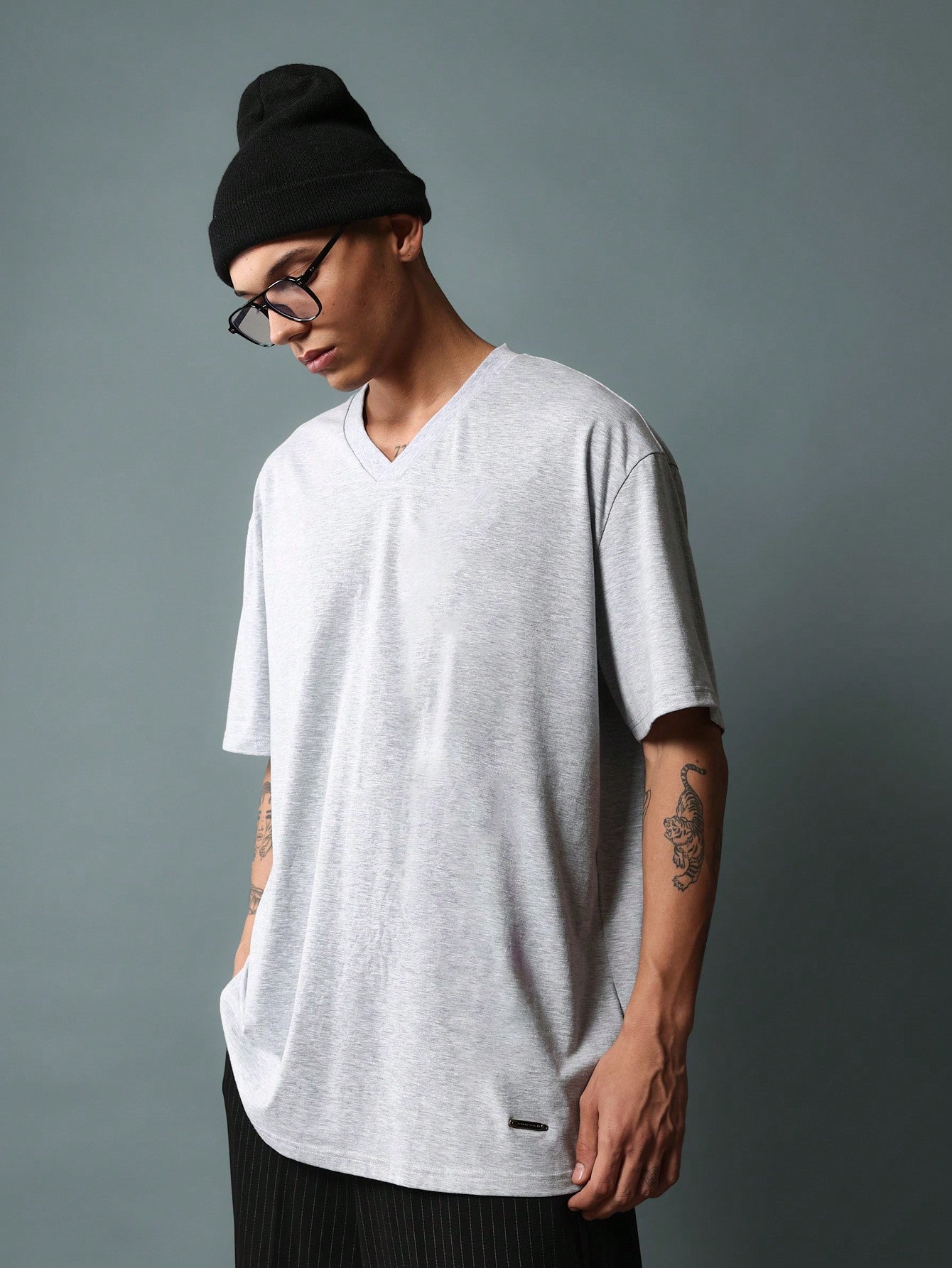 Regular Fit Short Sleeve V-Neck Essential Tee