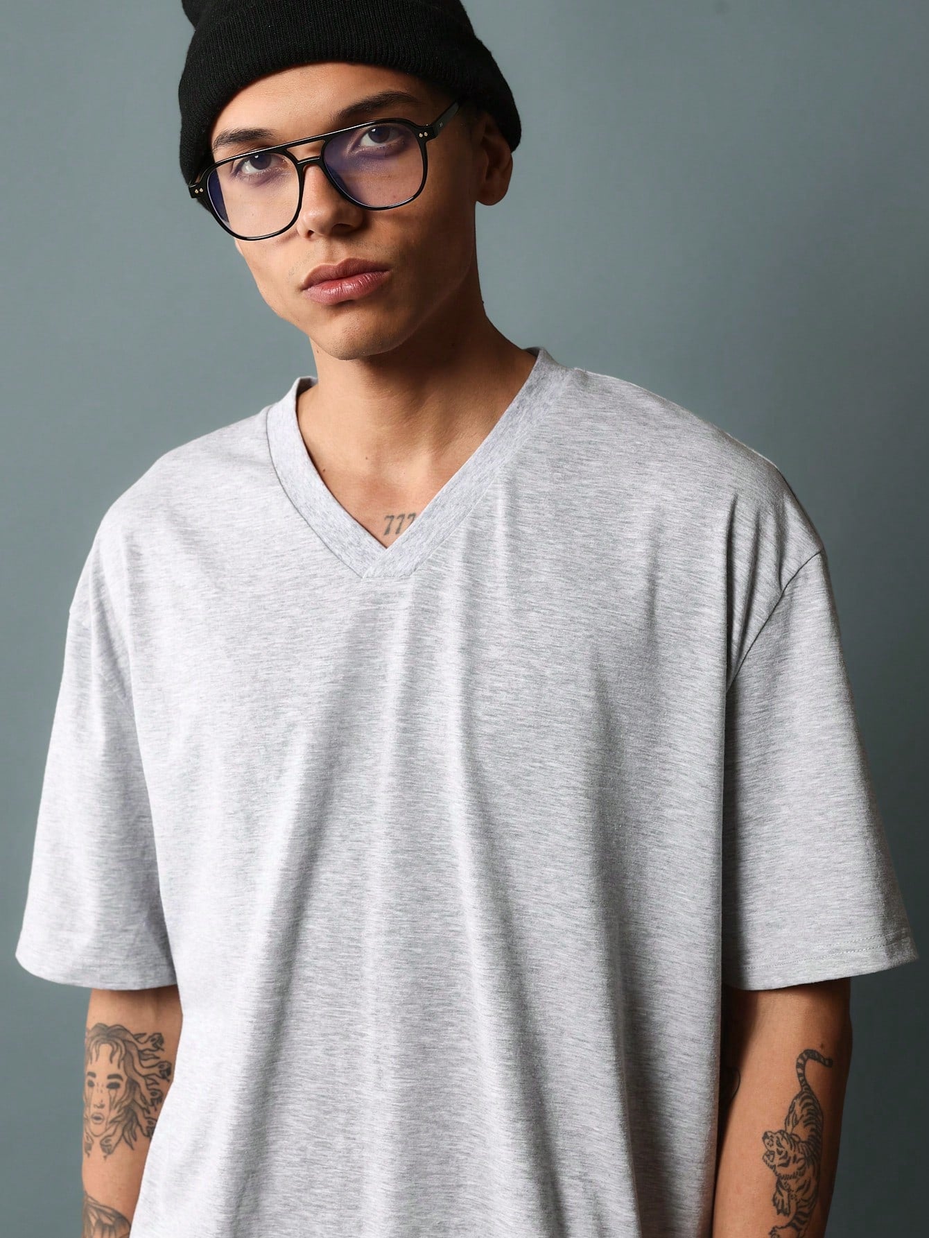 Regular Fit Short Sleeve V-Neck Essential Tee