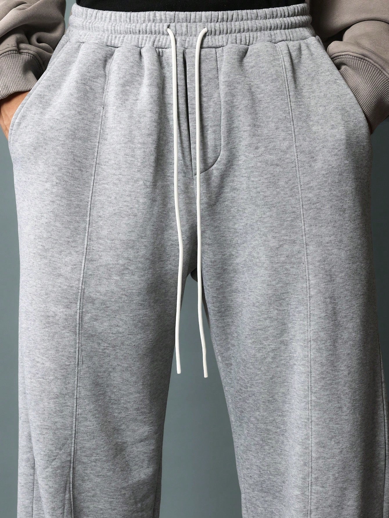 Skater Fit Sweatpants With Pintuck