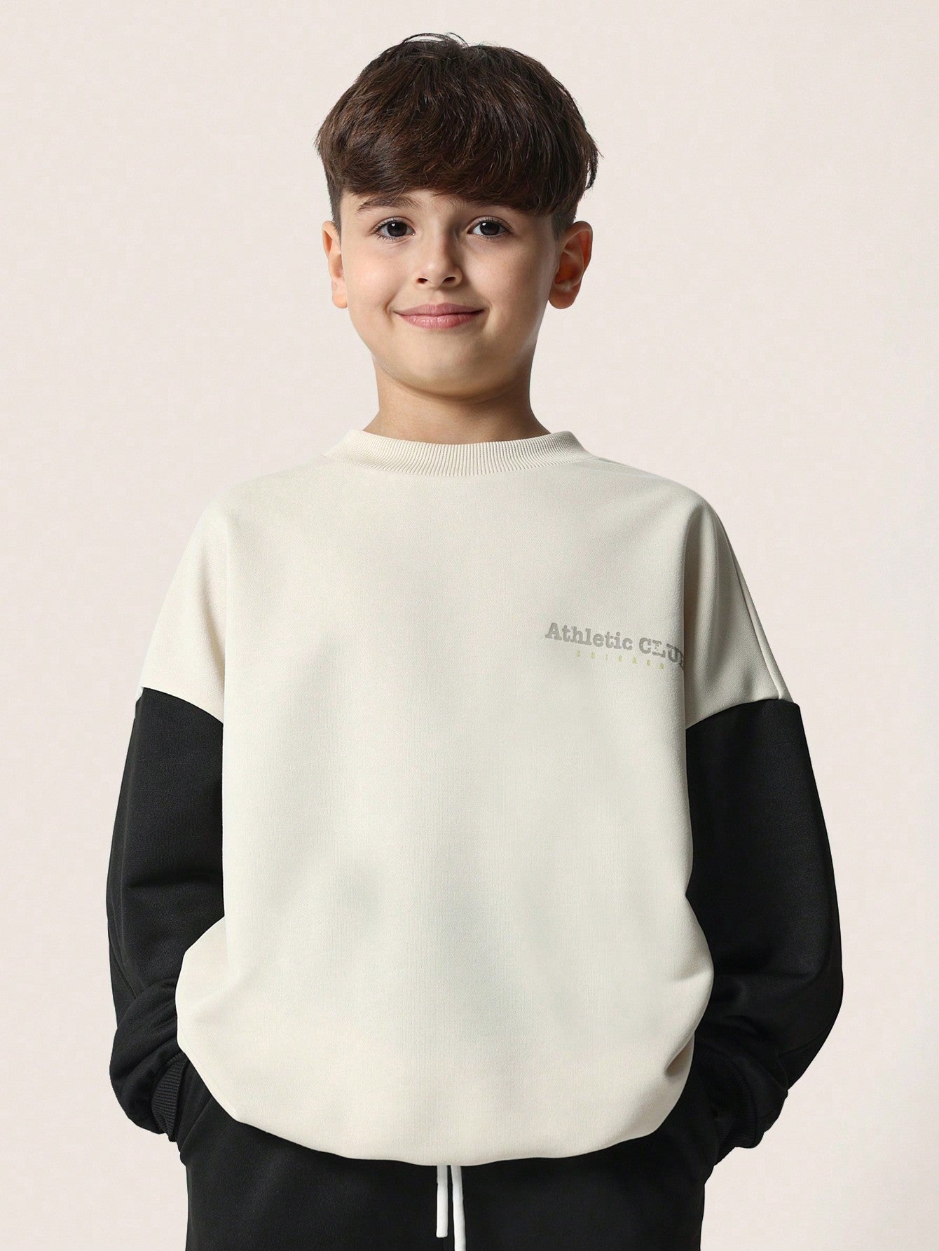 Tween Boys Comfy Contrast Sleeve Crew Neck Sweatshirt And Jogger 2 Piece Set