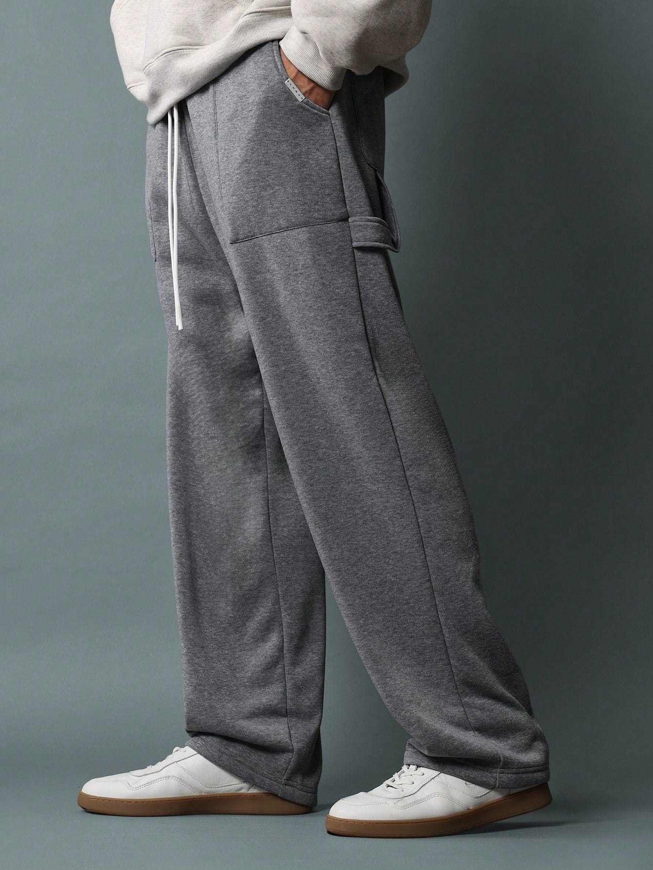 Straight Fit Carpenter Sweatpants With Drawstrings