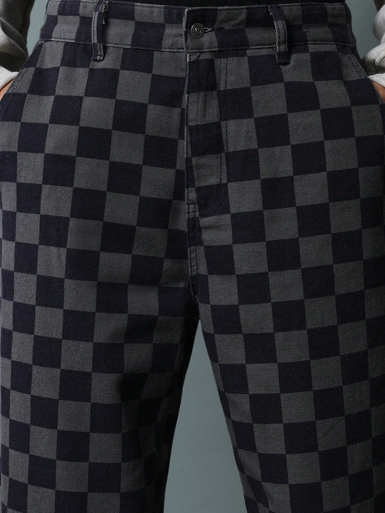 Loose Fit Checkerboard Pant