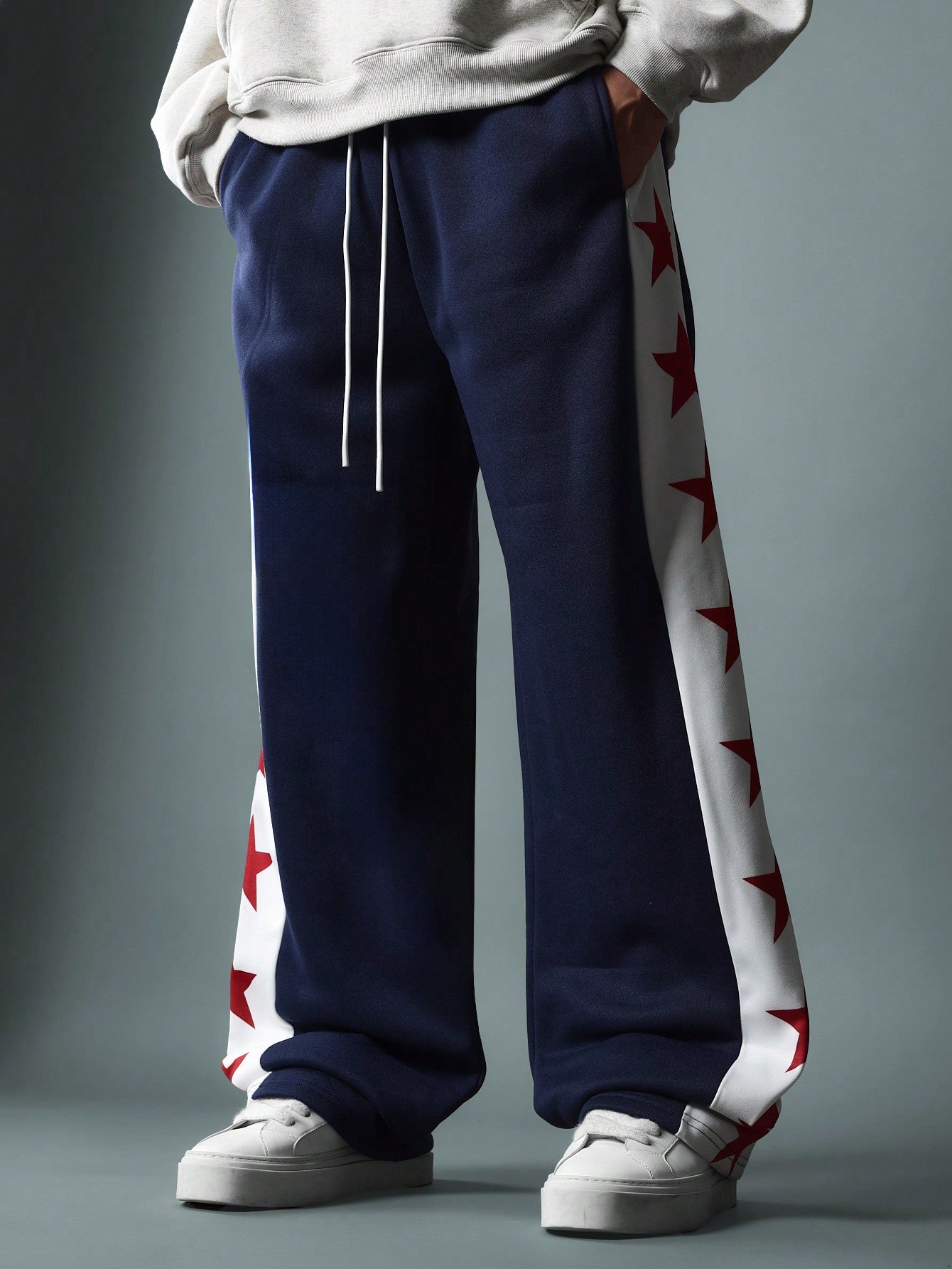 Wide Leg Drop Crotch Sweatpants With Contrast Panel & Star Graphic Print