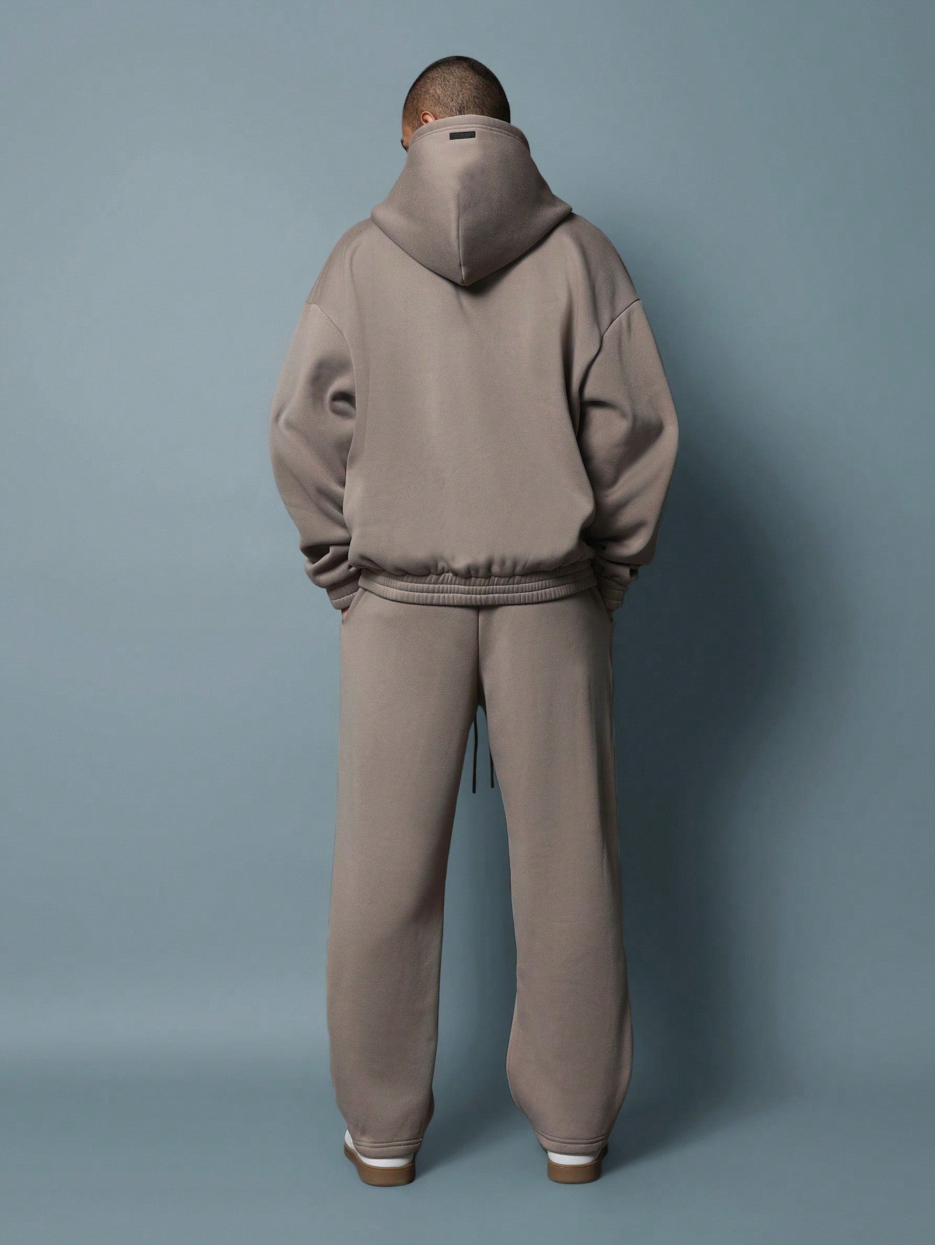 Regular Fit Zip Up Hoodie And Straight Fit Sweatpants With Drawstrings 2 Piece Set