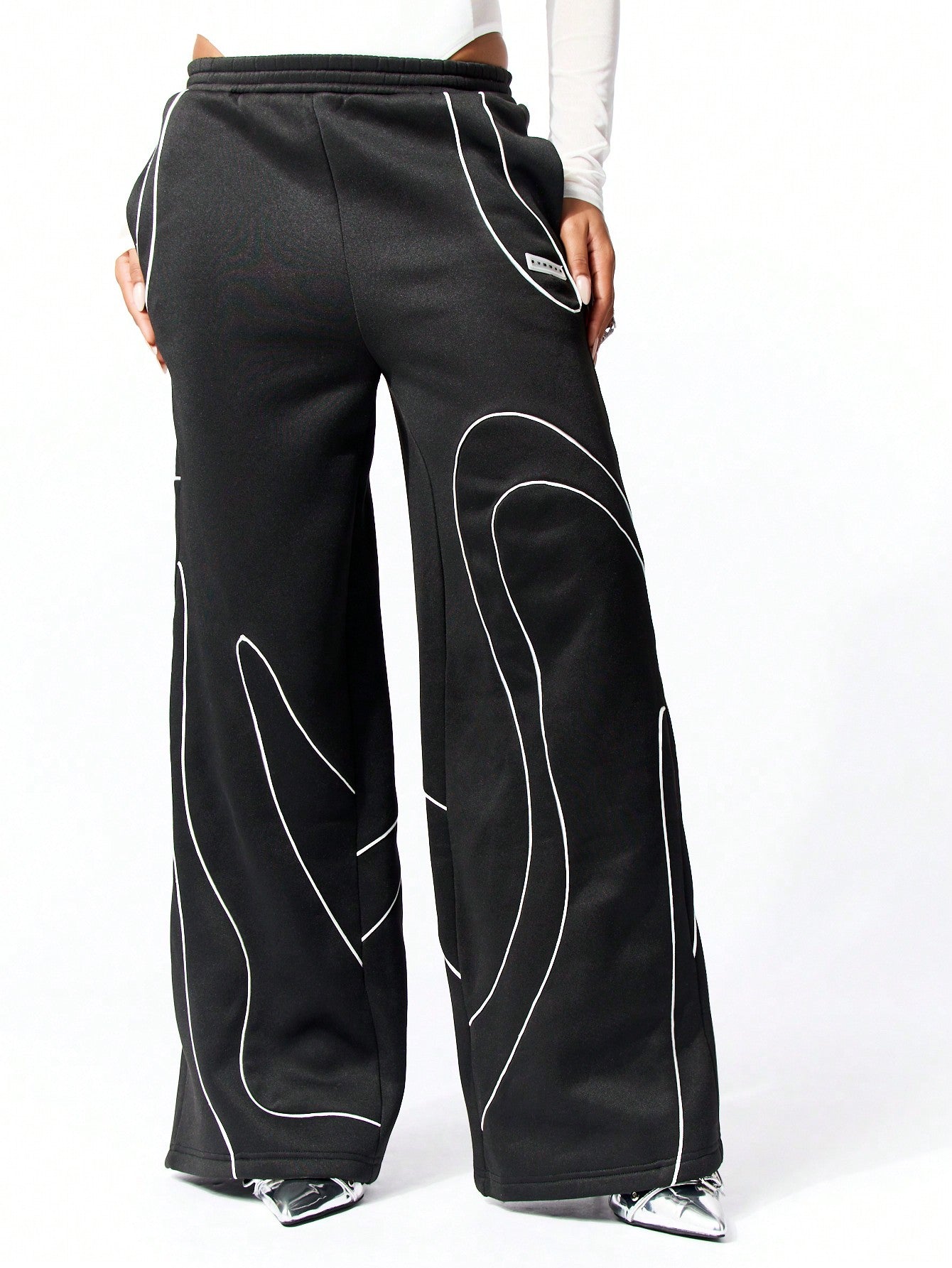 SUMWON WOMEN Wide Leg Jogger With Piping Detail