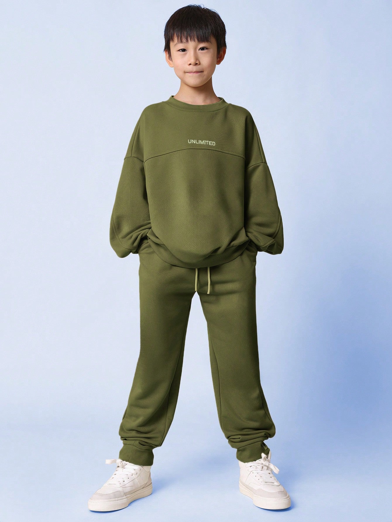 Tween Boys Oversized Sweatshirt And Jogger With Graphic Print