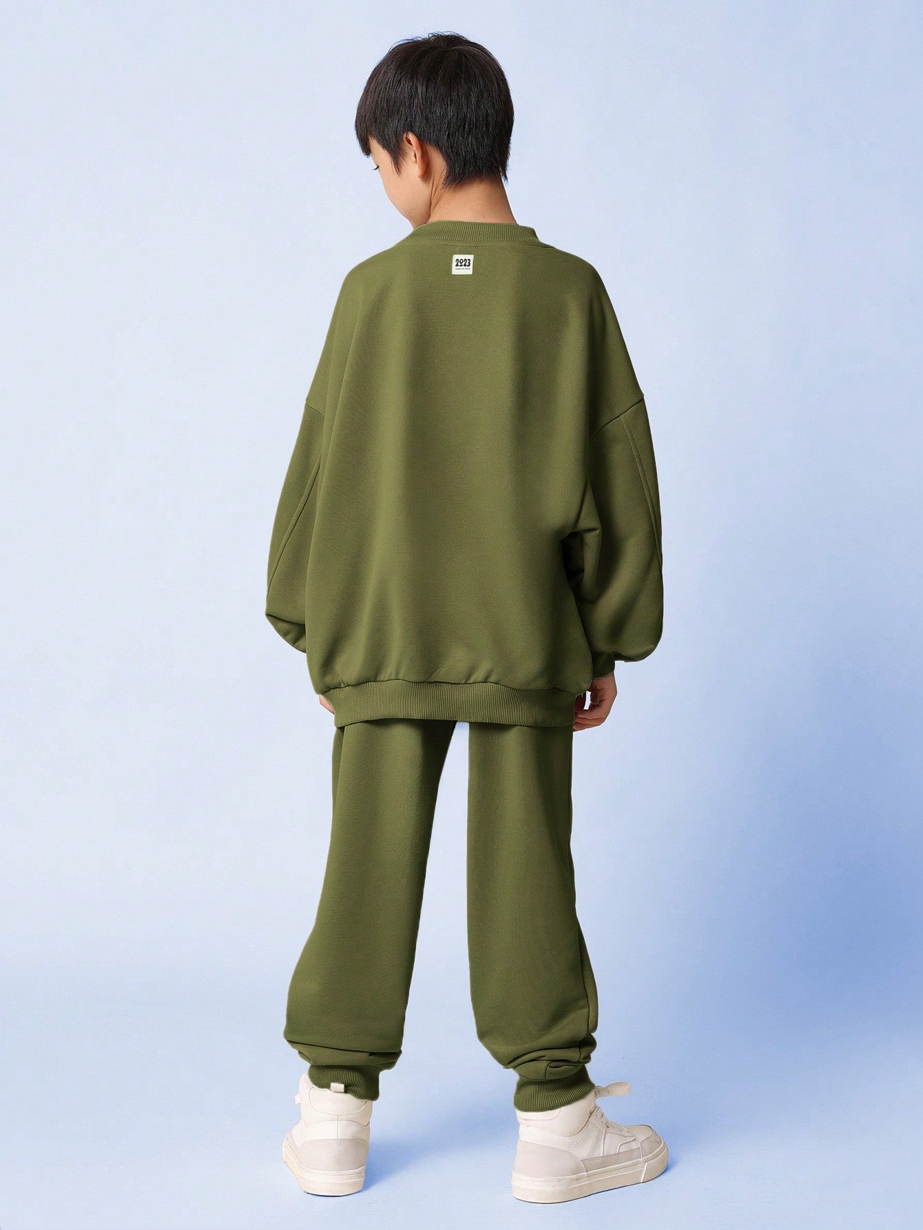 Tween Boys Oversized Sweatshirt And Jogger With Graphic Print