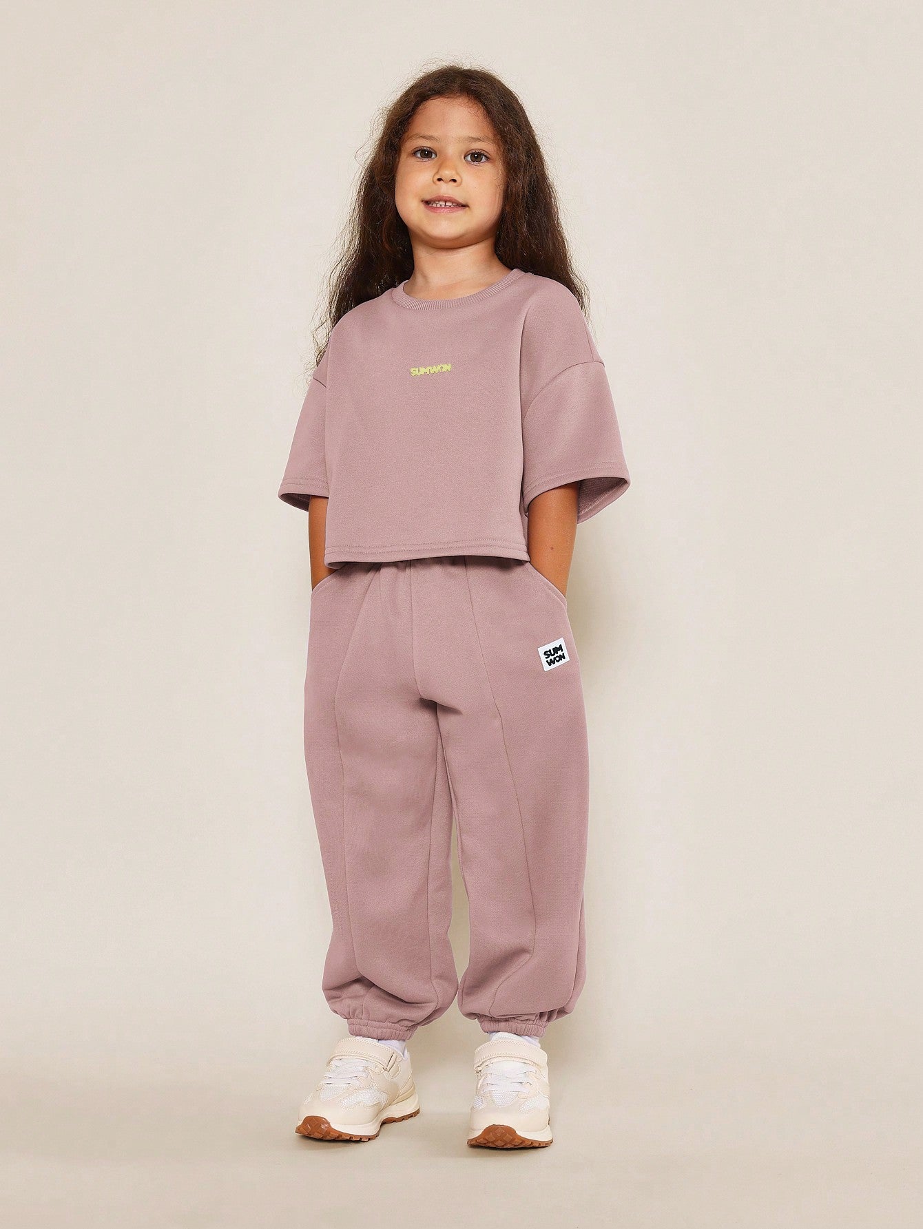 Young Girls Everyday Play Boxy T-Shirt And Jogger 2 Piece Set With Graphic Print