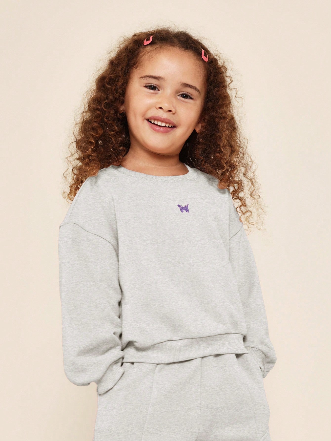 Young Girls Everyday Play Crew Neck Sweatshirt And Cargo Jogger 2 Piece Set With Butterfly Graphic Print