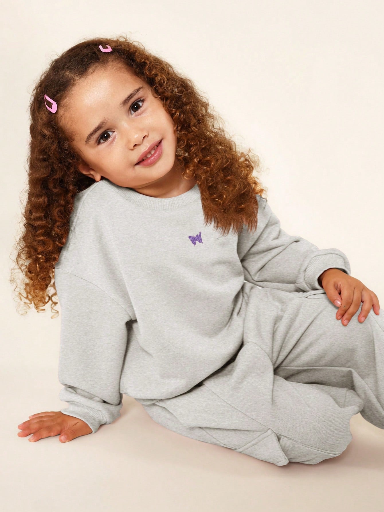 Young Girls Everyday Play Crew Neck Sweatshirt And Cargo Jogger 2 Piece Set With Butterfly Graphic Print