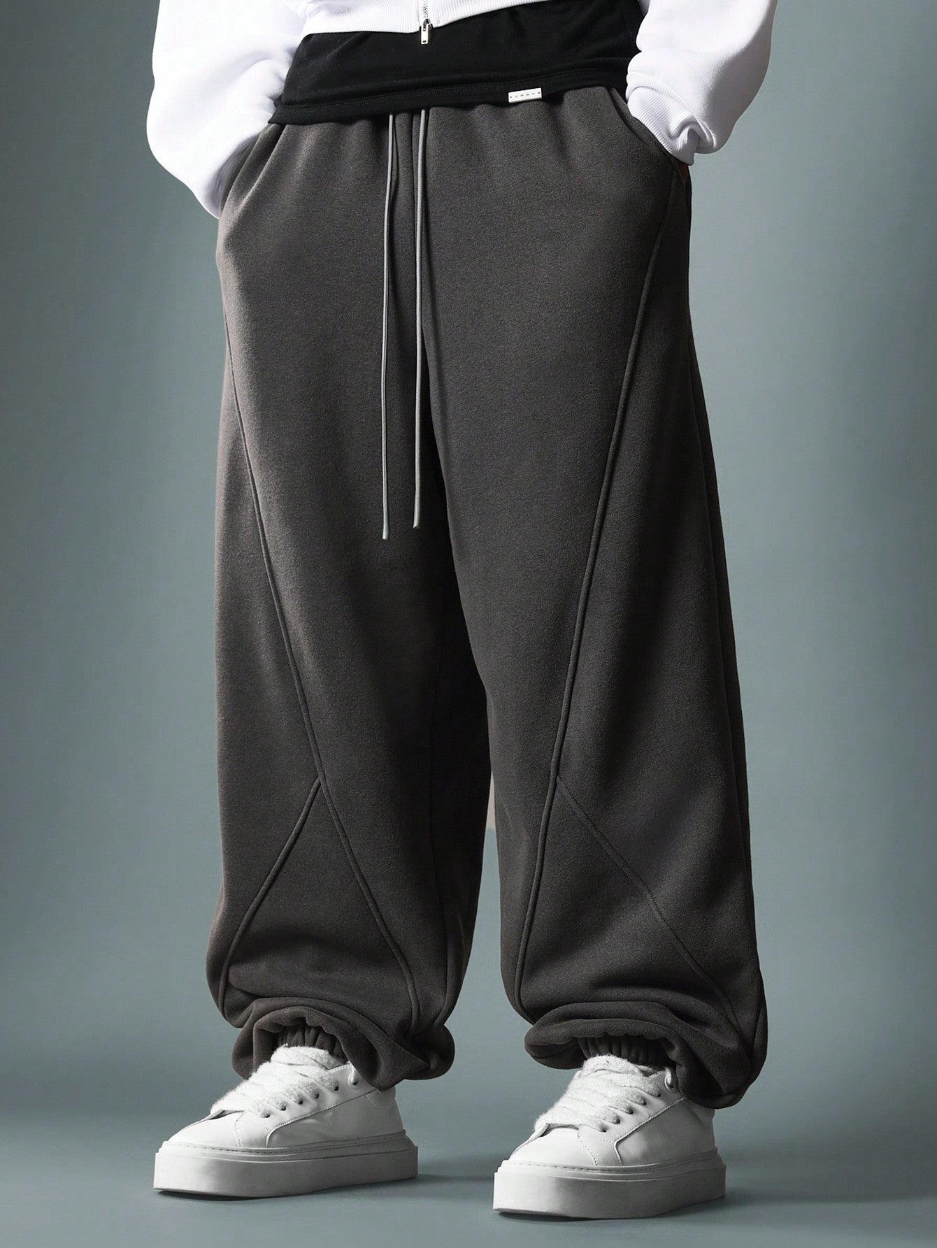 Washed Loose Fit Paneled Jogger