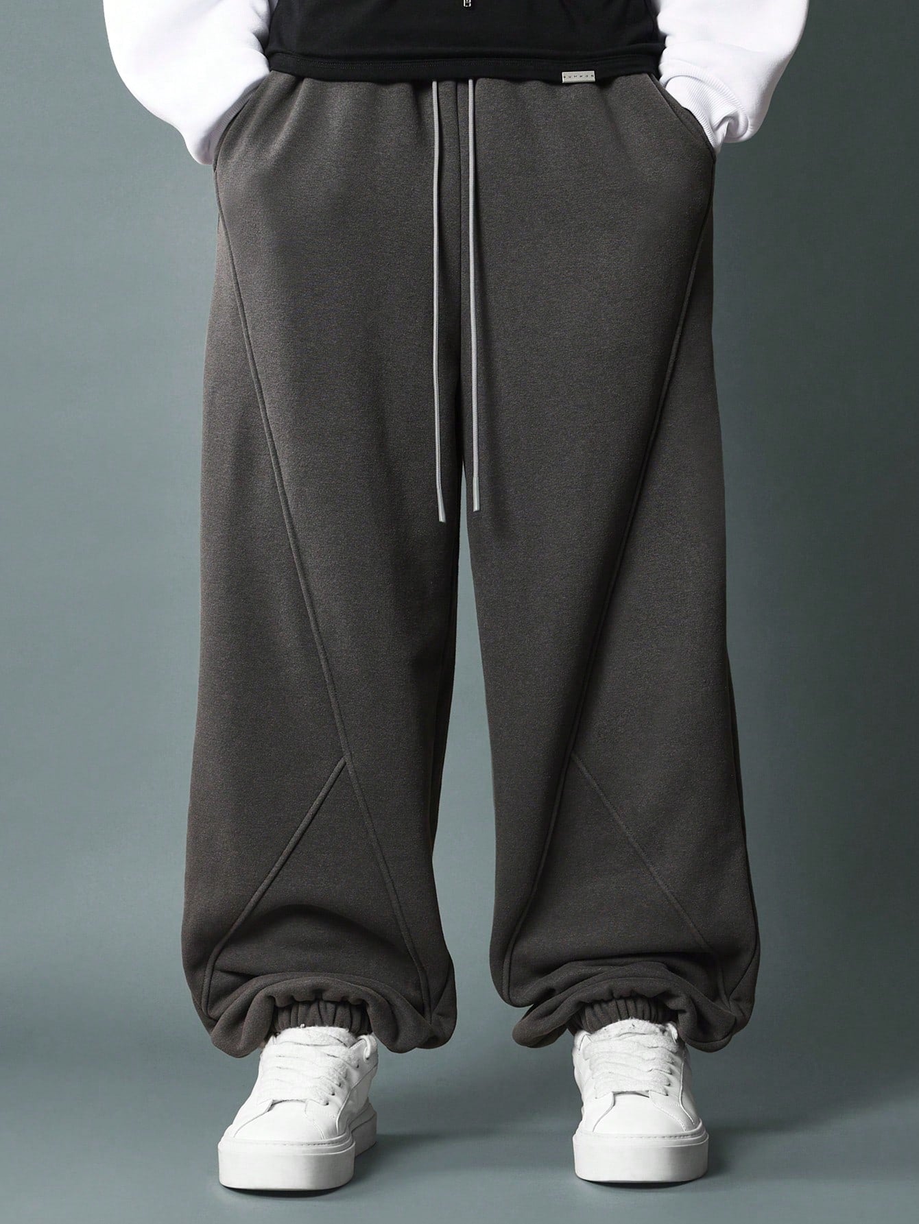 Washed Loose Fit Paneled Jogger