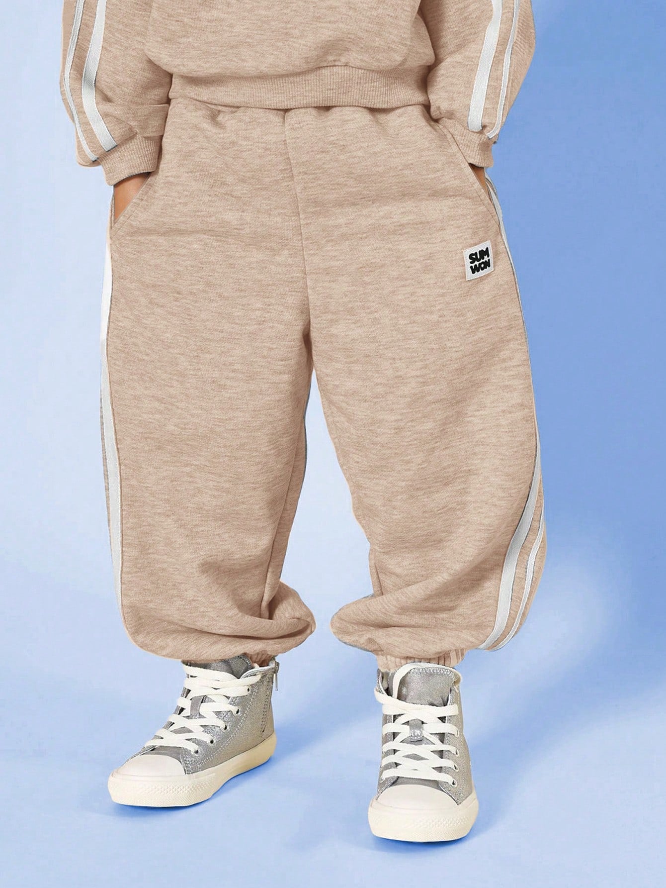 Young Girls Everyday Play Sweatshirt And 90's Jogger 2 Piece Set