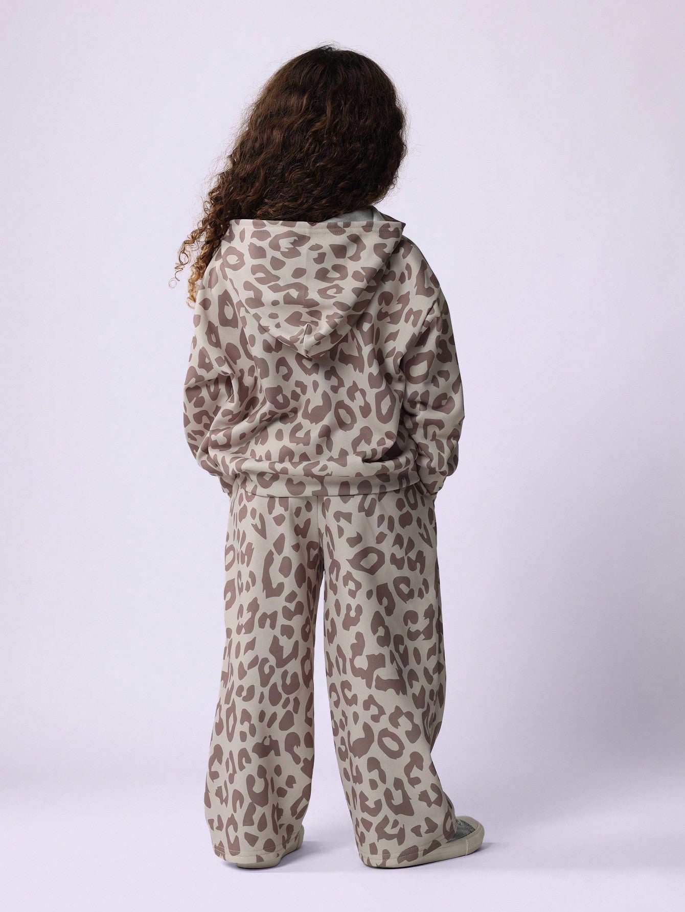 Young Girls Comfy Leopard Printed Hoodie With Jogger 2 Piece Set