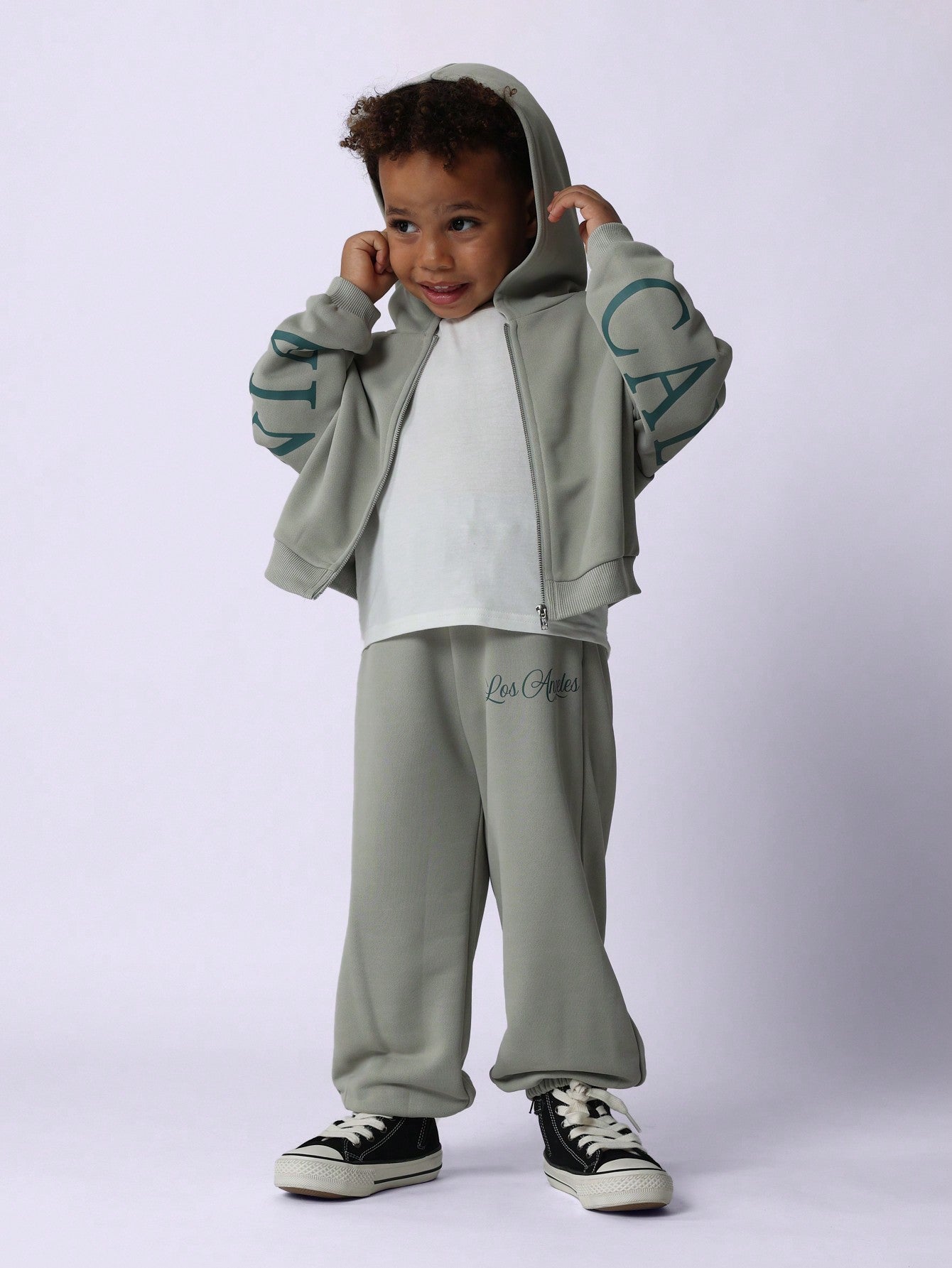 Young Boys Comfy Zip-Up Hoodie And Jogger With Graphic Print 2 Piece Set