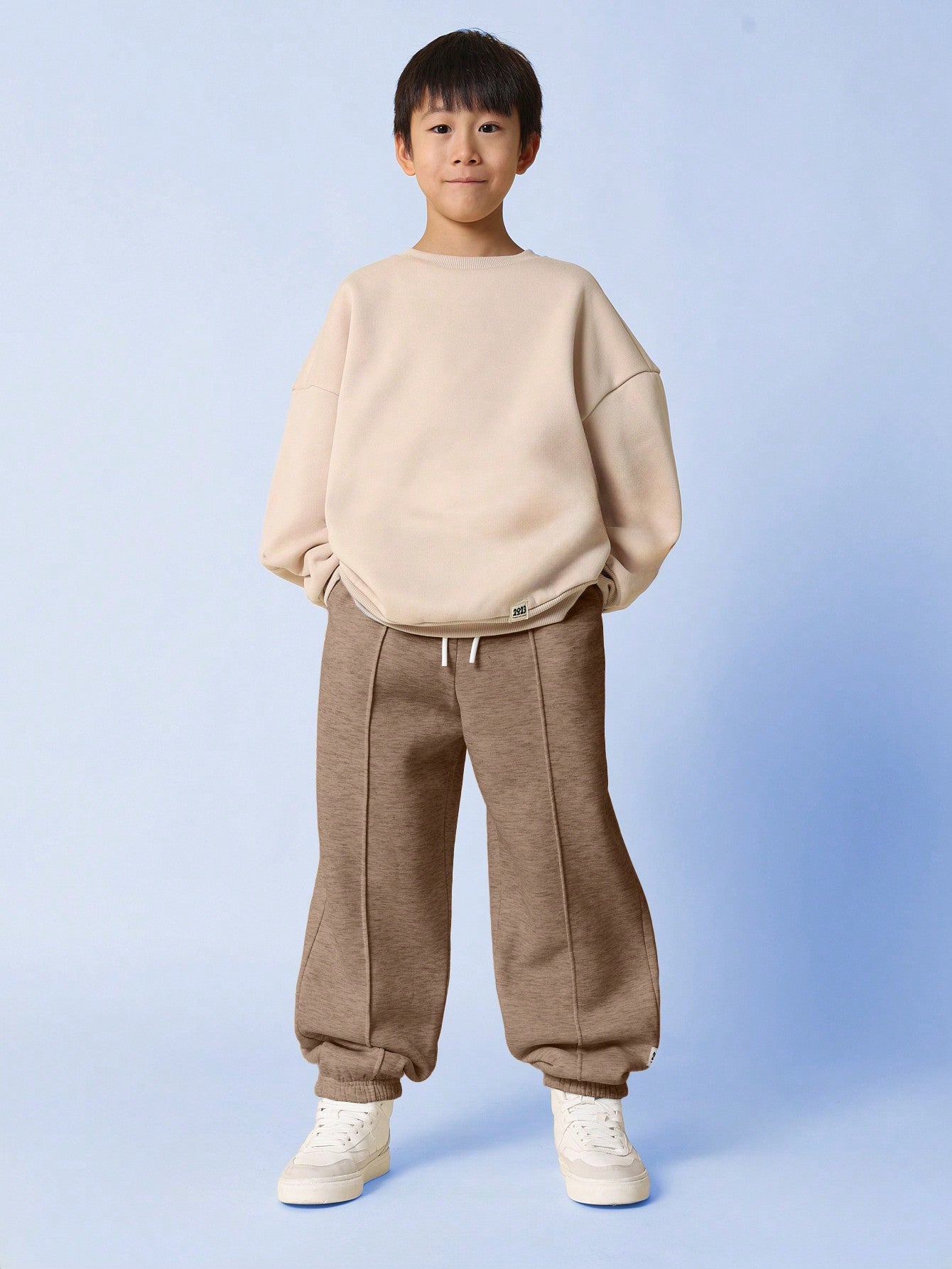 Tween Boys Loose Fit 90's Essential Jogger With Front Seam Detail