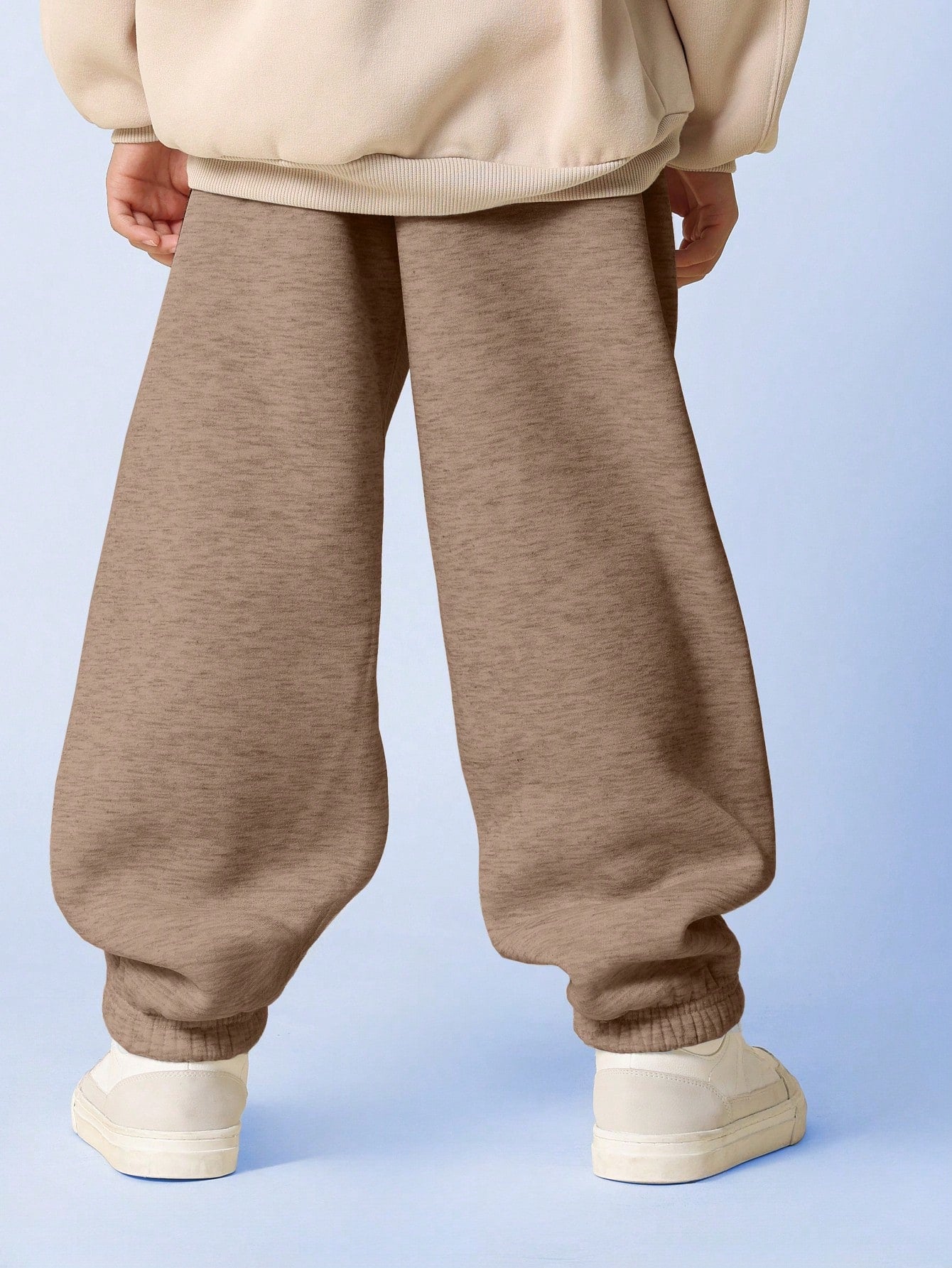 Tween Boys Loose Fit 90's Essential Jogger With Front Seam Detail