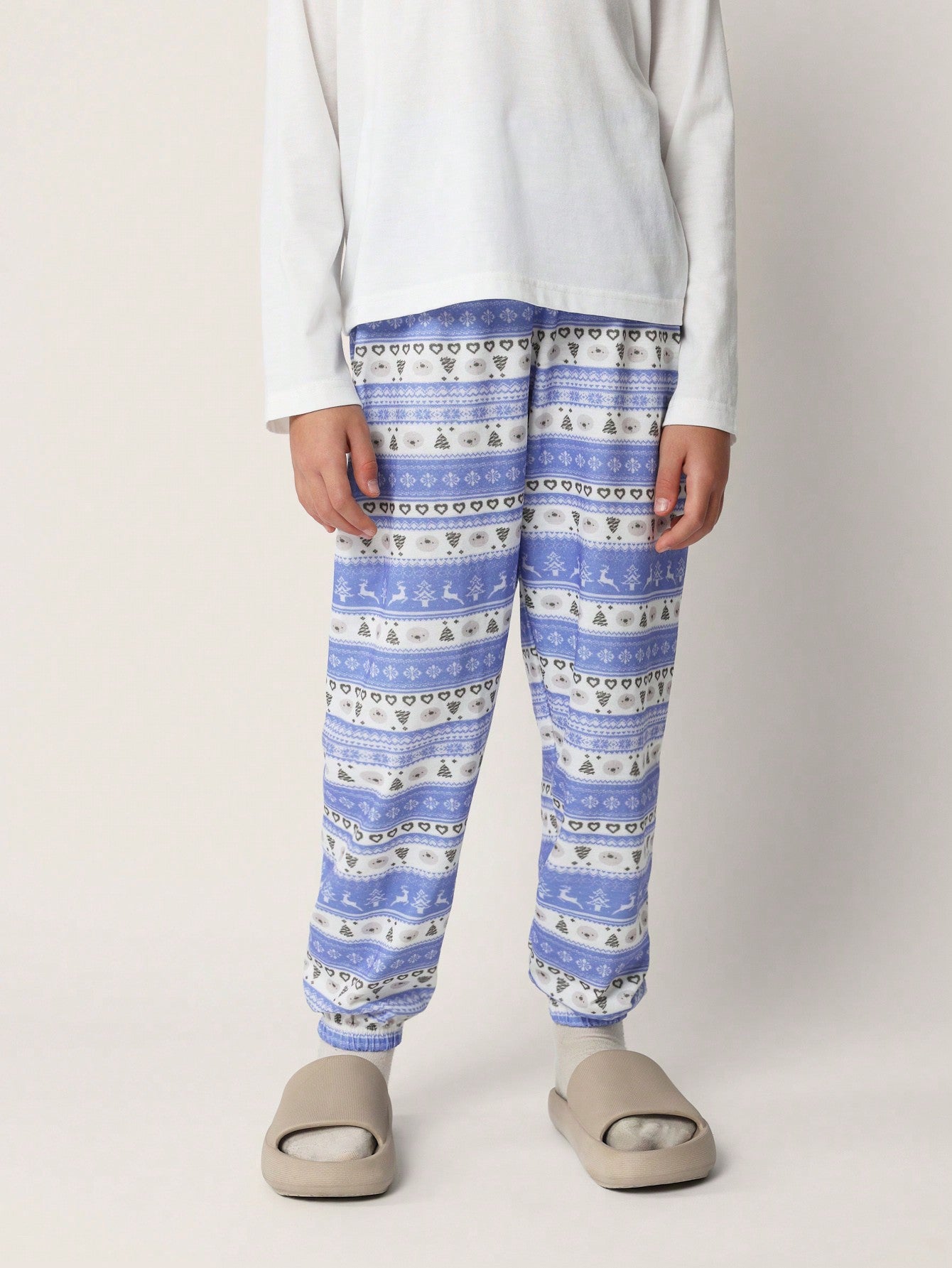 Tween Girls Comfy Regular Fit Long Sleeve Tee And Christmas Fair Isle Printed Jogger Pant 2 Piece Pyjama Set