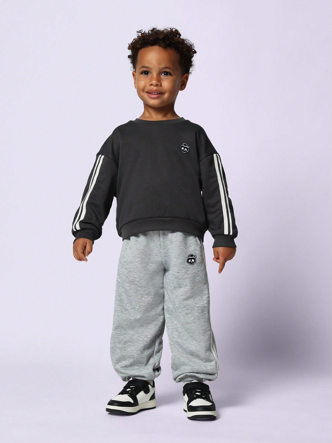 Young Boys Crewneck Set With Stripe