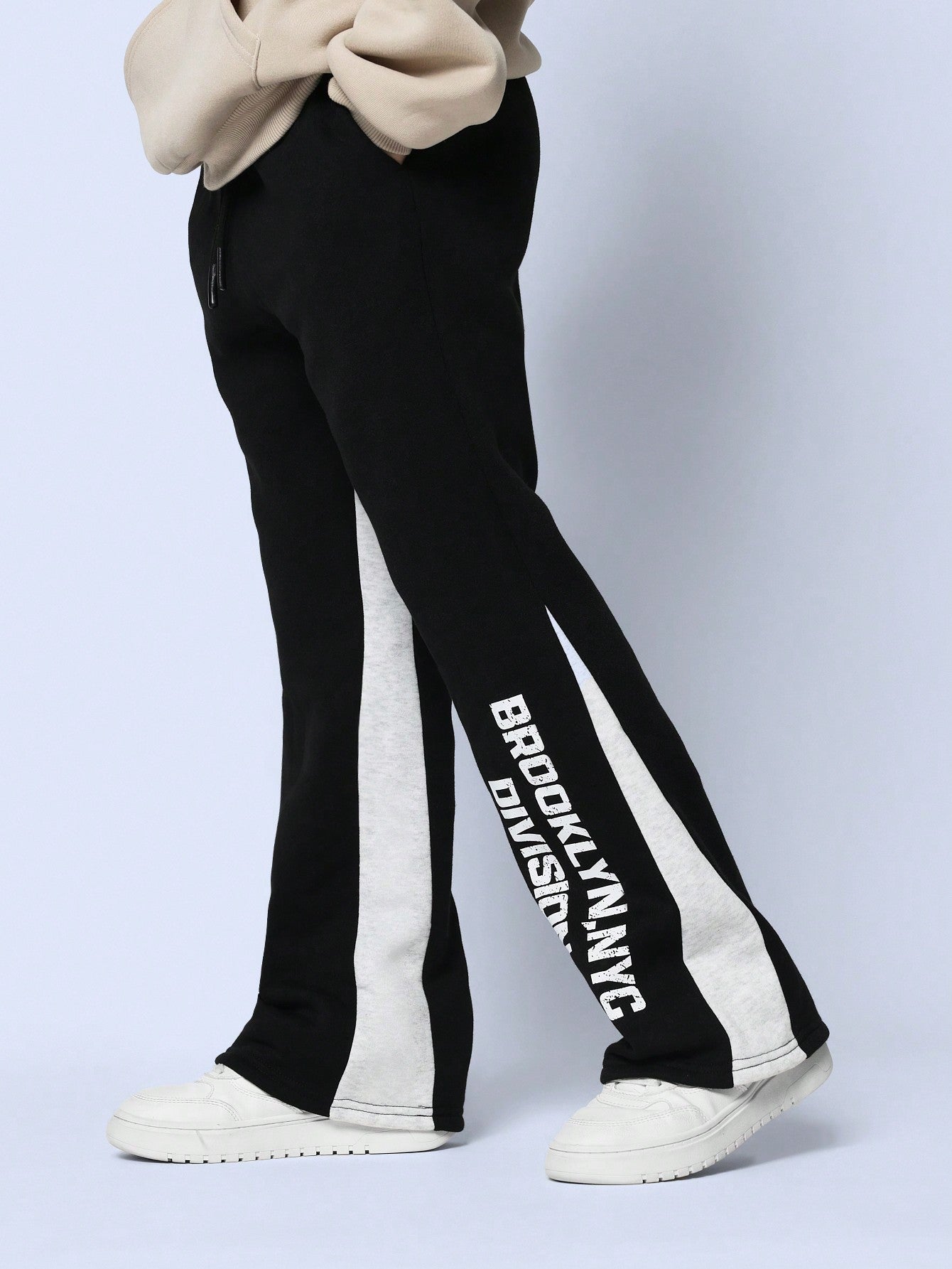 Tween Boys Comfy Flare Fit Contrast Panel Sweatpants With Graphic Print