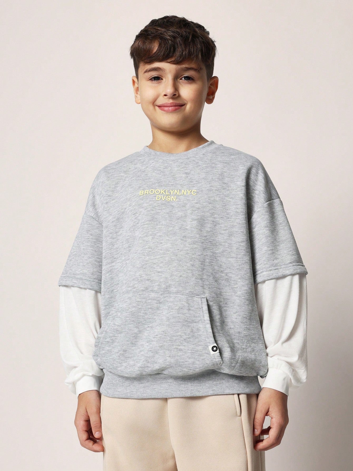 Tween Boys Comfy Regular Fit Double Layer Sleeve Sweatshirt With Small Graphic Print