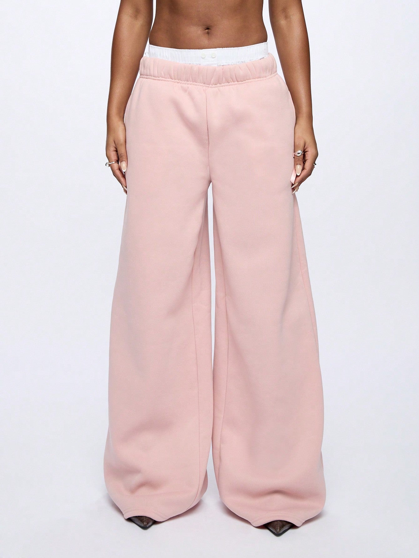 SUMWON WOMEN Oversized Wide Leg Embroidered Joggers With Bow Detail