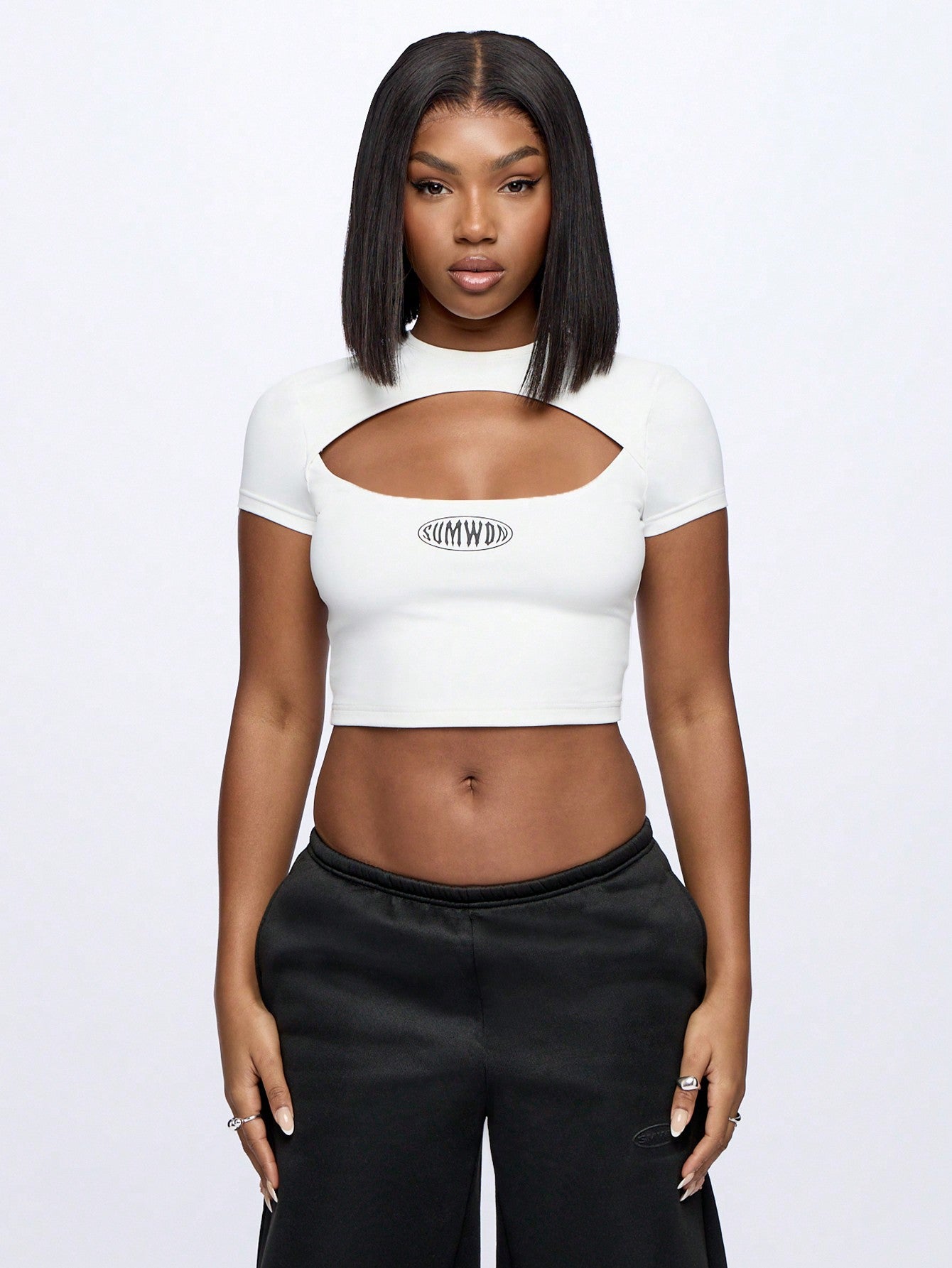 SUMWON WOMEN Fitted Cut Out Crop Tee