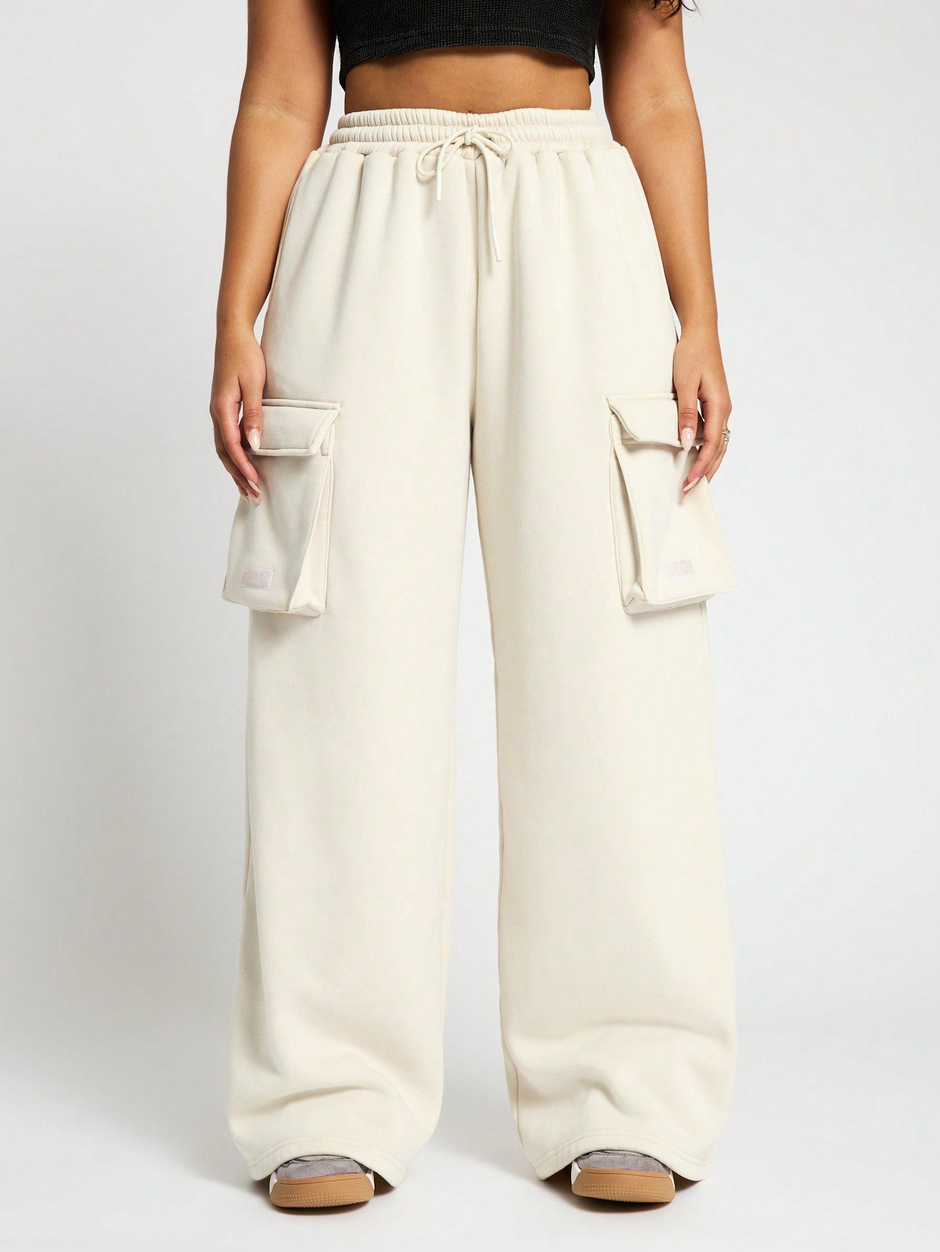 SUMWON WOMEN Wide Leg Cargo Jogger