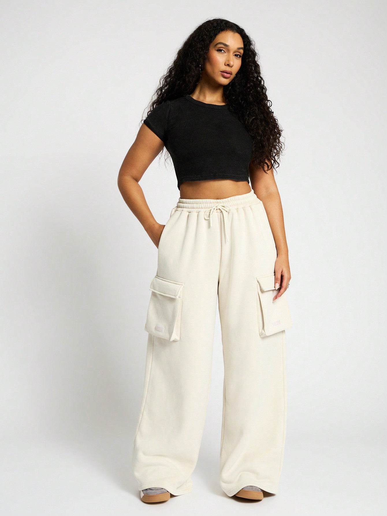 SUMWON WOMEN Wide Leg Cargo Jogger