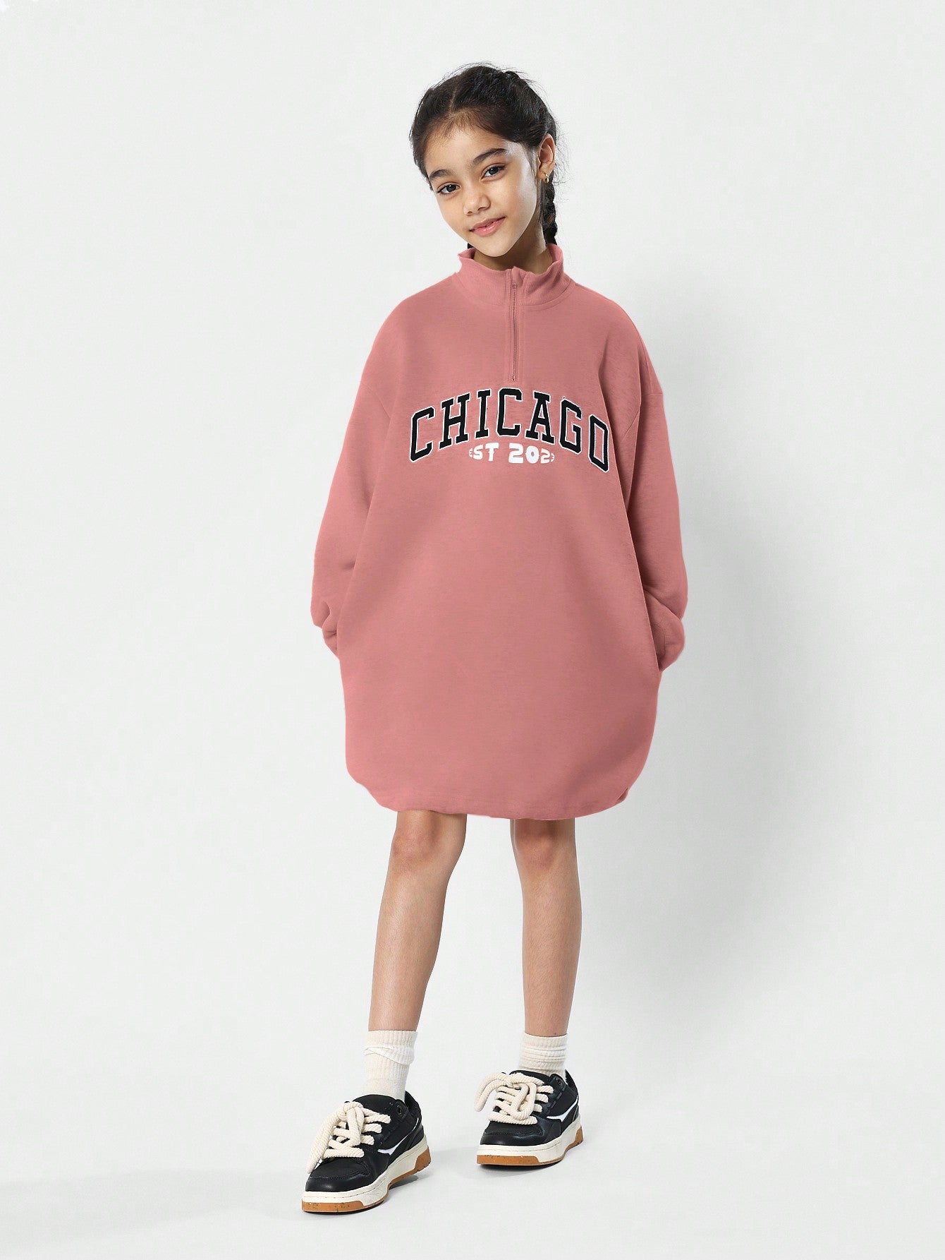 Tween Girls Oversized Funnel Neck Half Zip Sweatshirt With Chicago Applique Letter