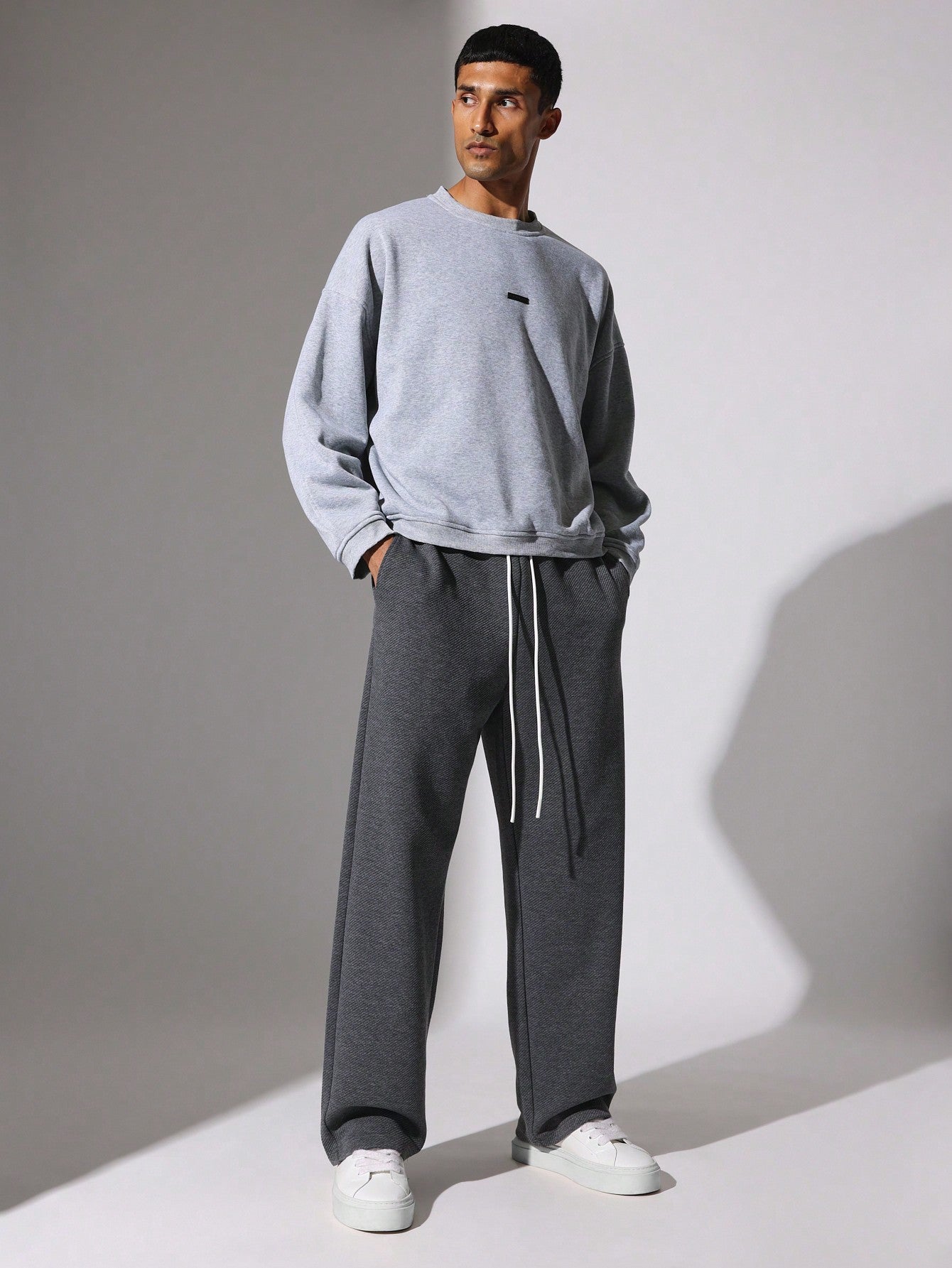 Skater Fit Diagonal Texture Sweatpants With Drawstrings