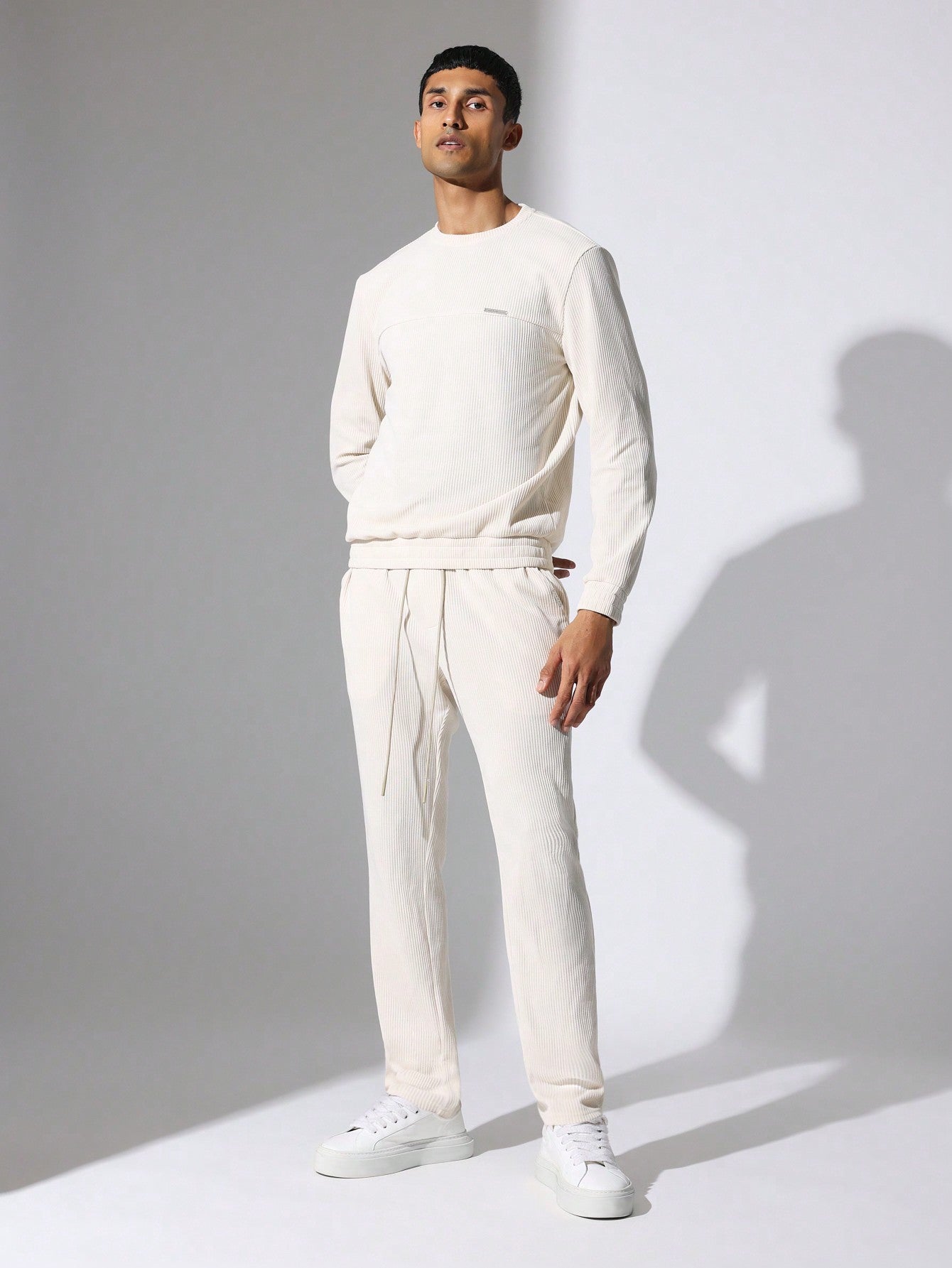 Slim Fit Textured Sweatshirt And Jogger With Drawstrings 2 Piece Set