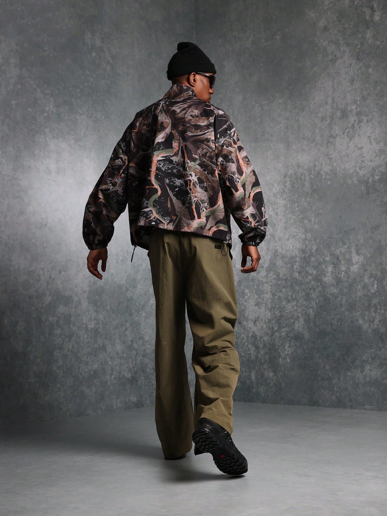 Regular Fit Zip-Up Funnel Neck Camo Printed Nylon Track Jacket