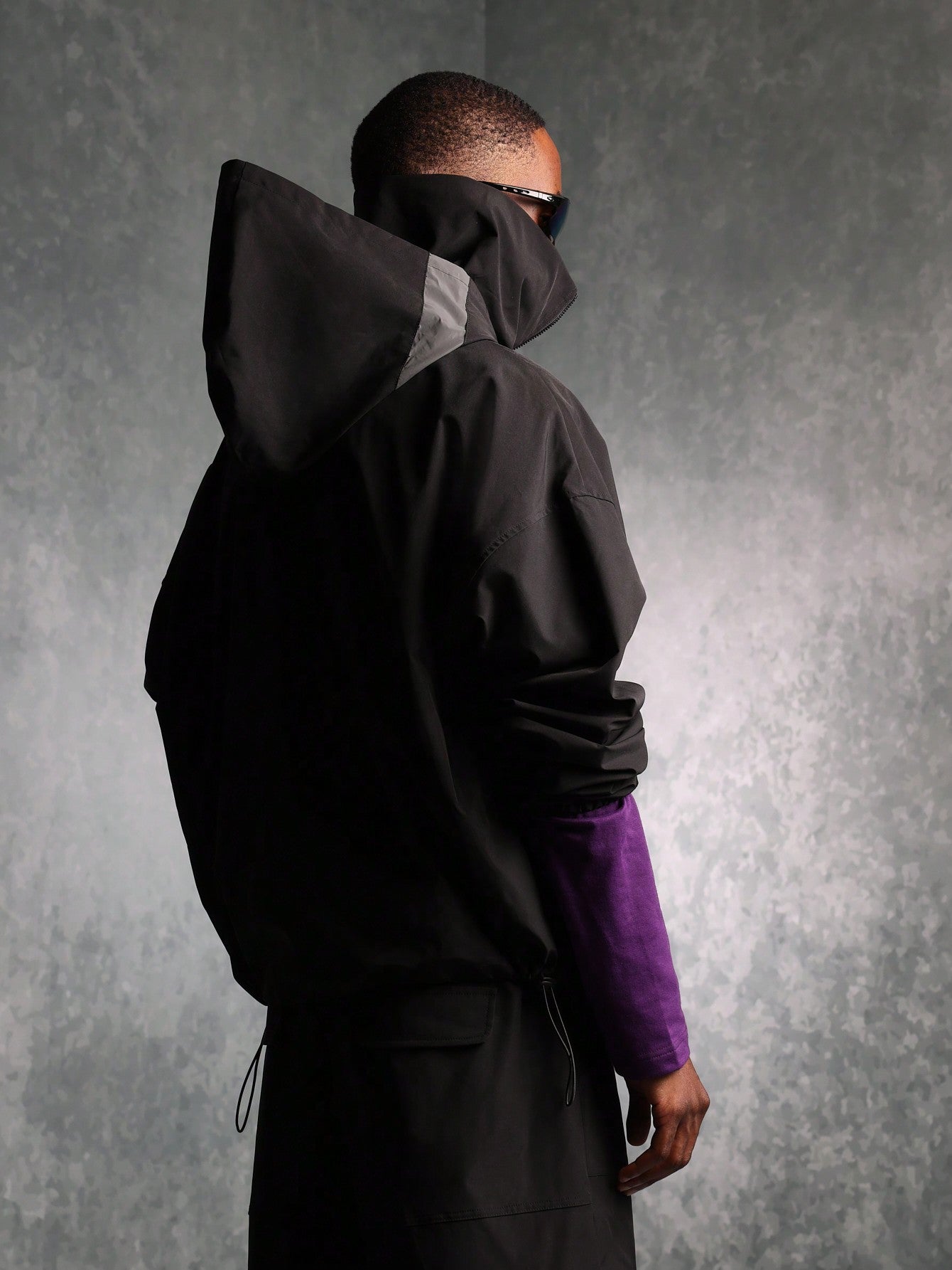 Regular Fit Overhead Zip-Up Nylon Mask Hoodie With Reflective Detail