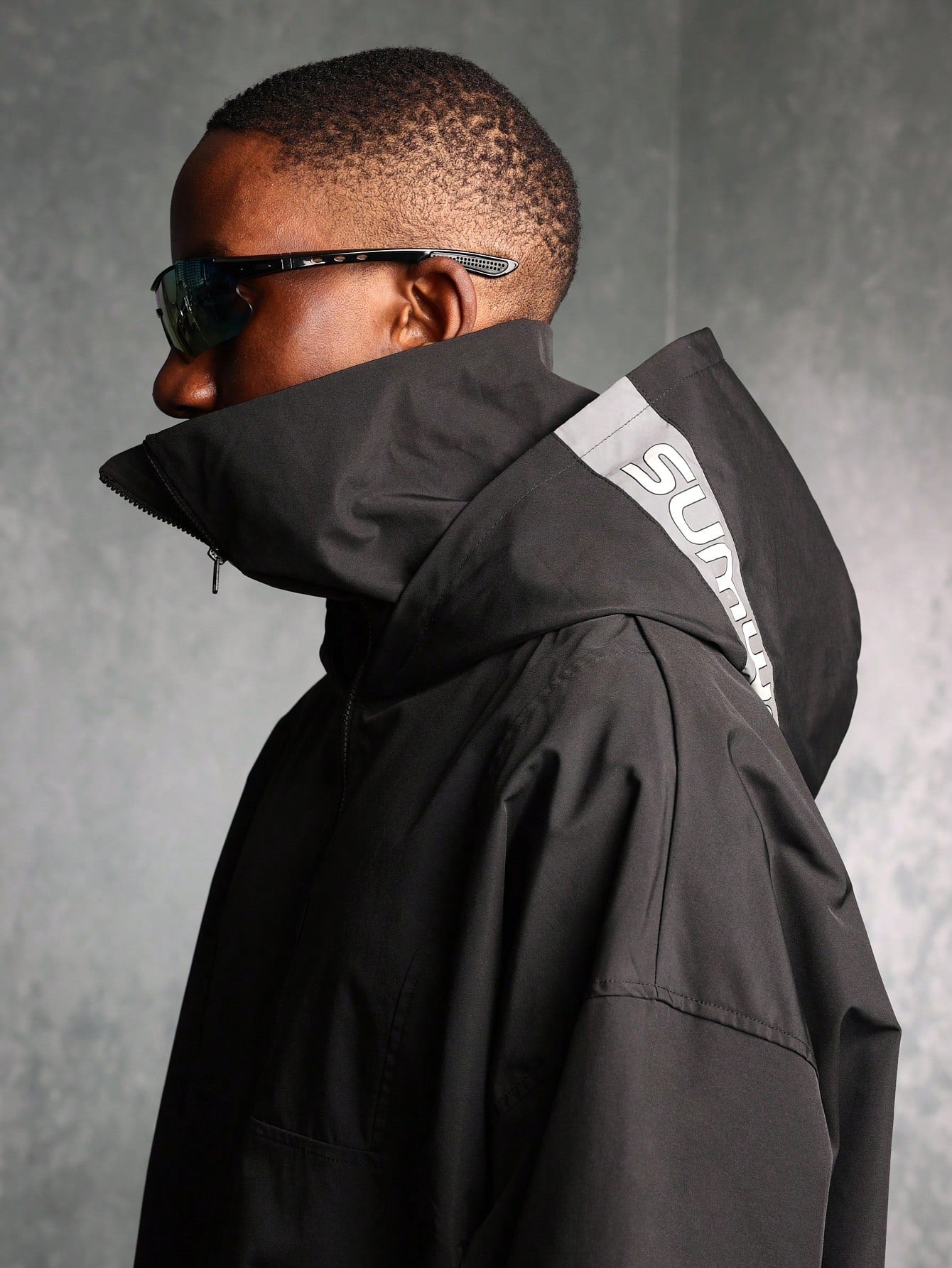 Regular Fit Overhead Zip-Up Nylon Mask Hoodie With Reflective Detail