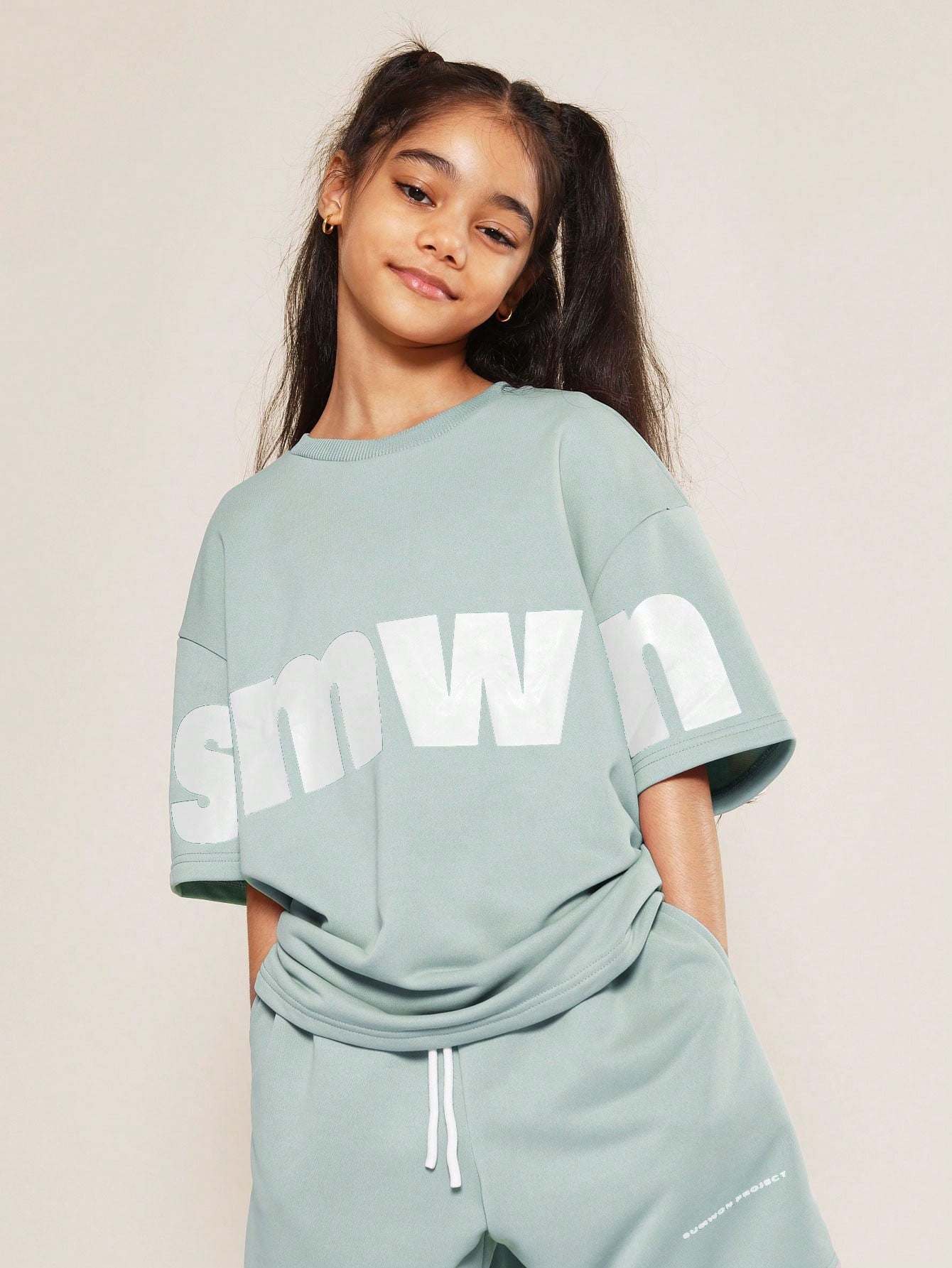 Tween Girls Oversized Tee And Short With Letter Graphic Print 2 Piece Set