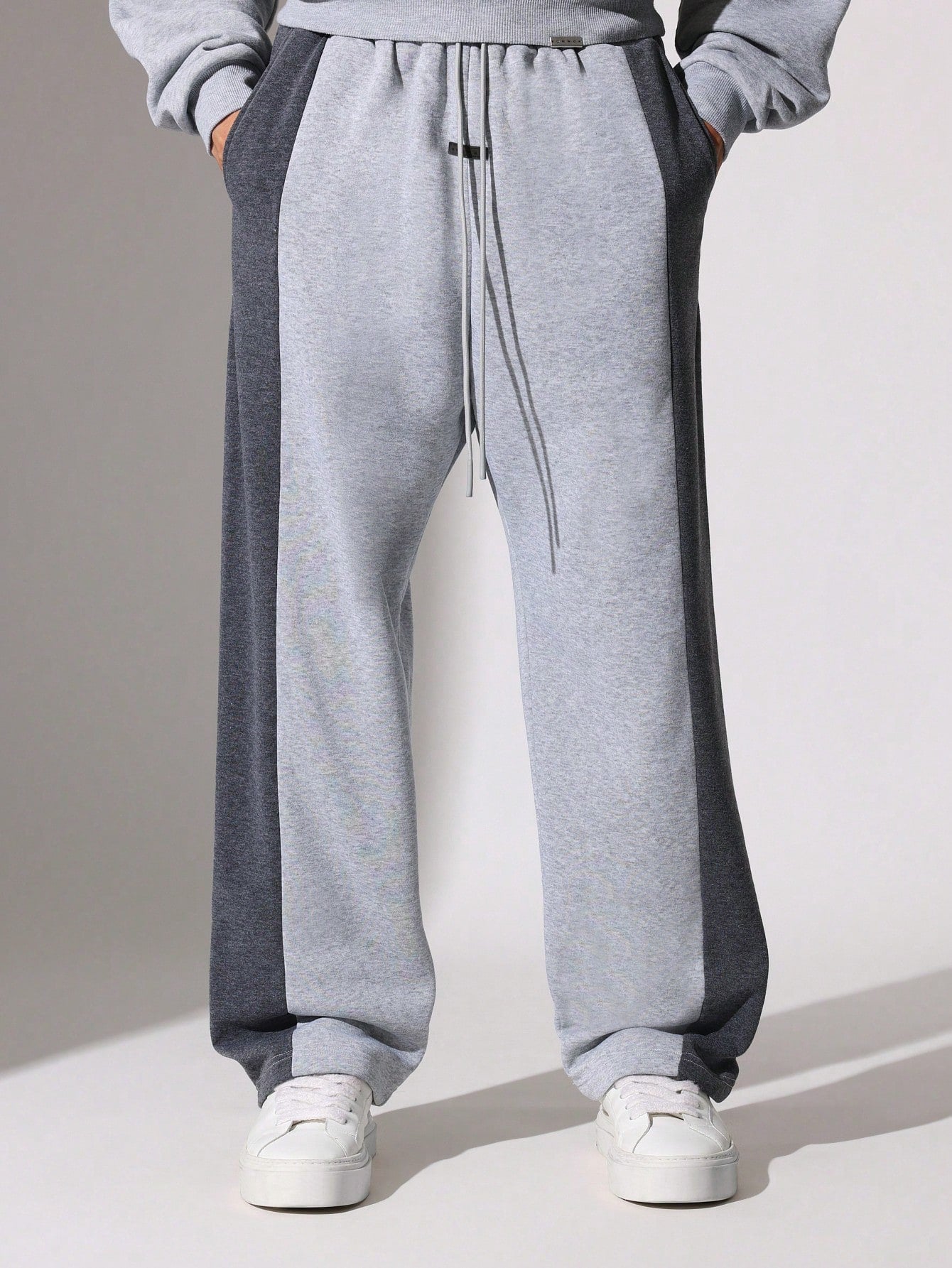 Straight Fir Sweatpants With Contrast Side Panels & Drawstrings