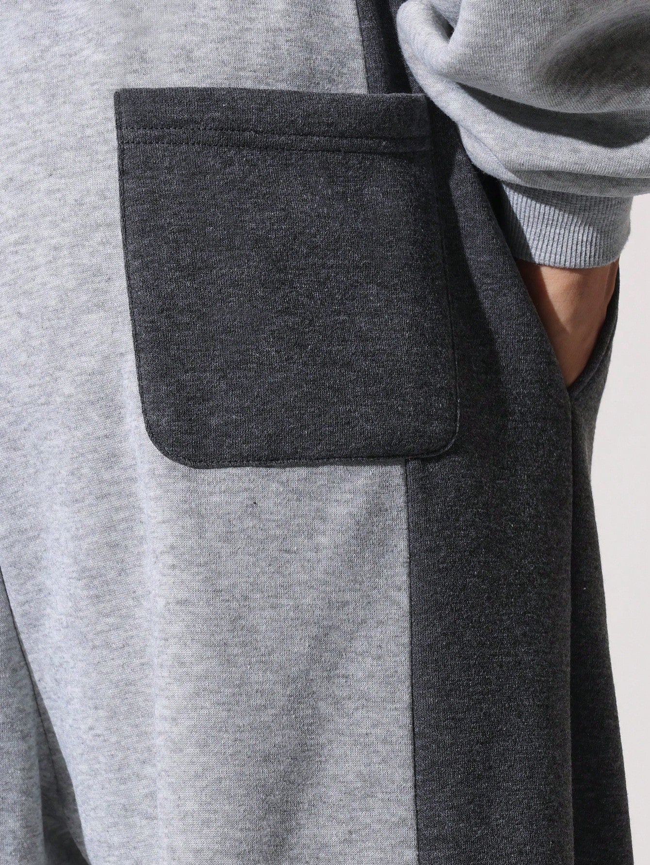 Straight Fir Sweatpants With Contrast Side Panels & Drawstrings