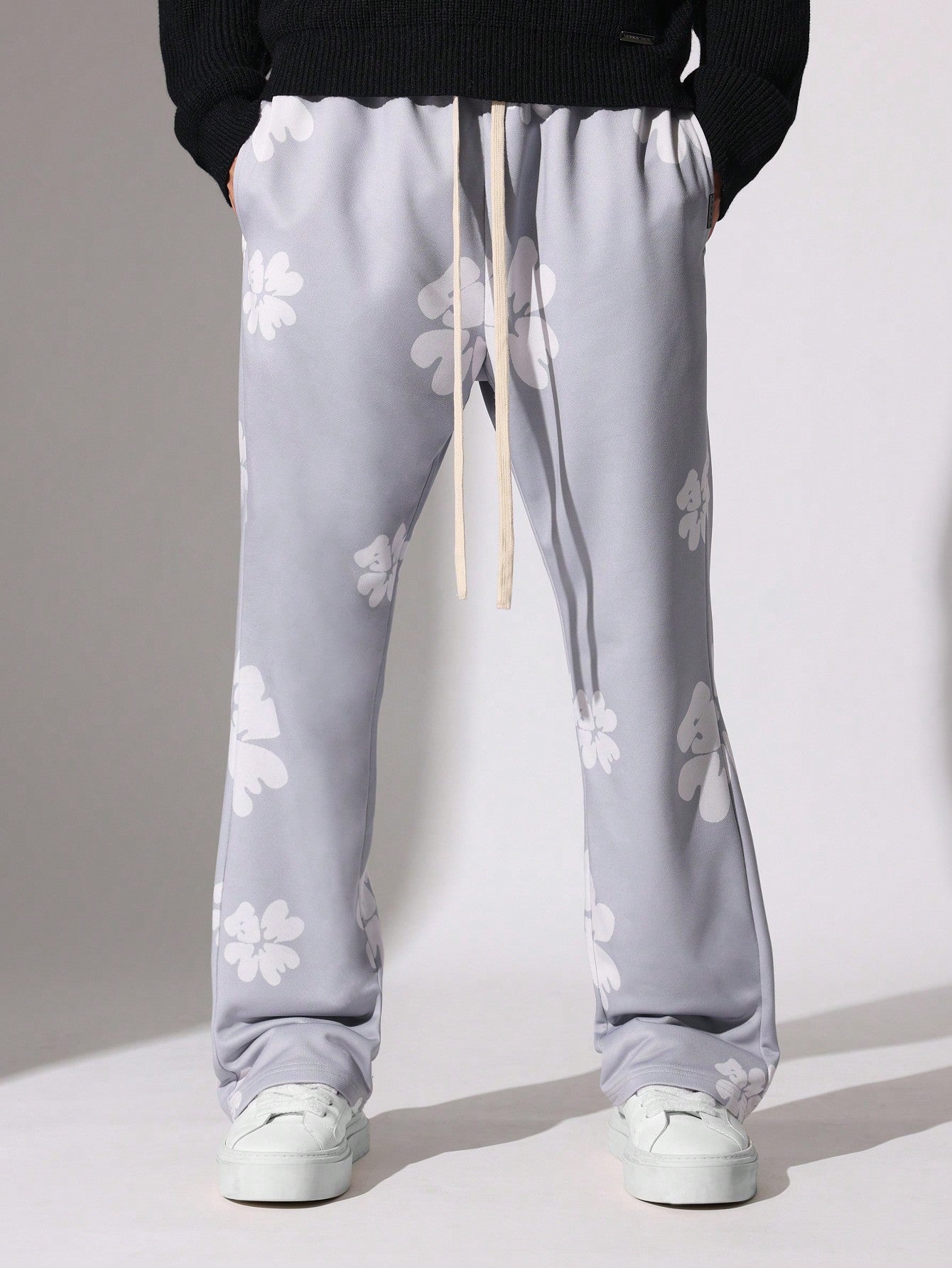 Flare Fit Pull On Floral Printed Sweatpants