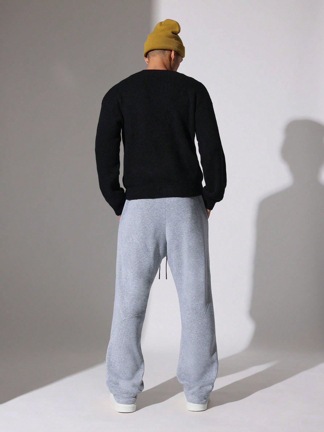 Straight Fit Sweatpants With Small Embroidery Pattern & Drawstrings