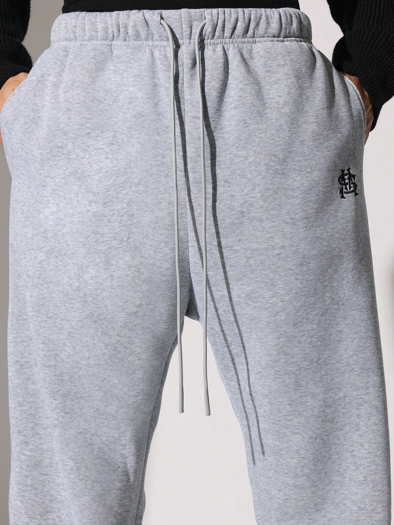 Straight Fit Sweatpants With Small Embroidery Pattern & Drawstrings