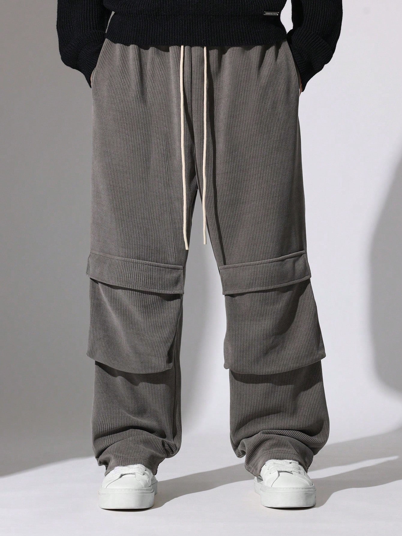 Textured Straight Fit Jogger With Cargo Pocket