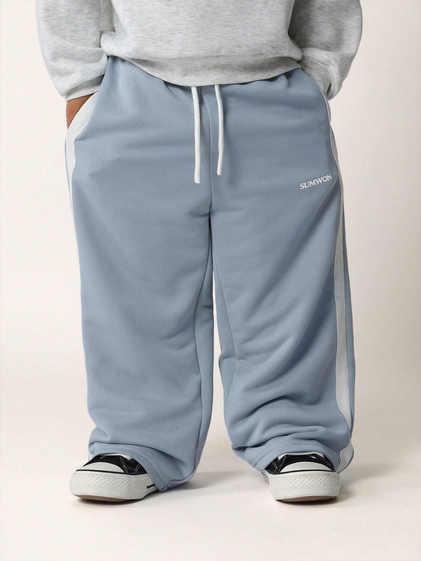 Young Boys Comfy Drop Crotch Sweatpants With Graphic Print & Drawstring