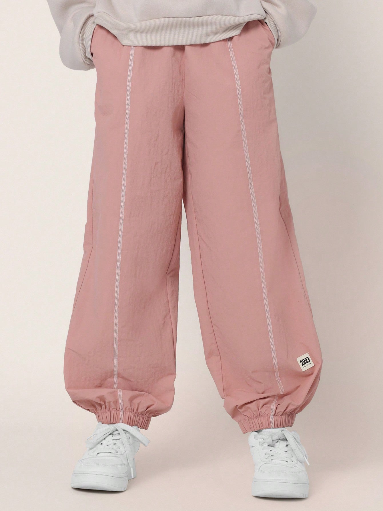 Tween Girls Comfy Cuffed Parachute Pant With Contrast Stitch