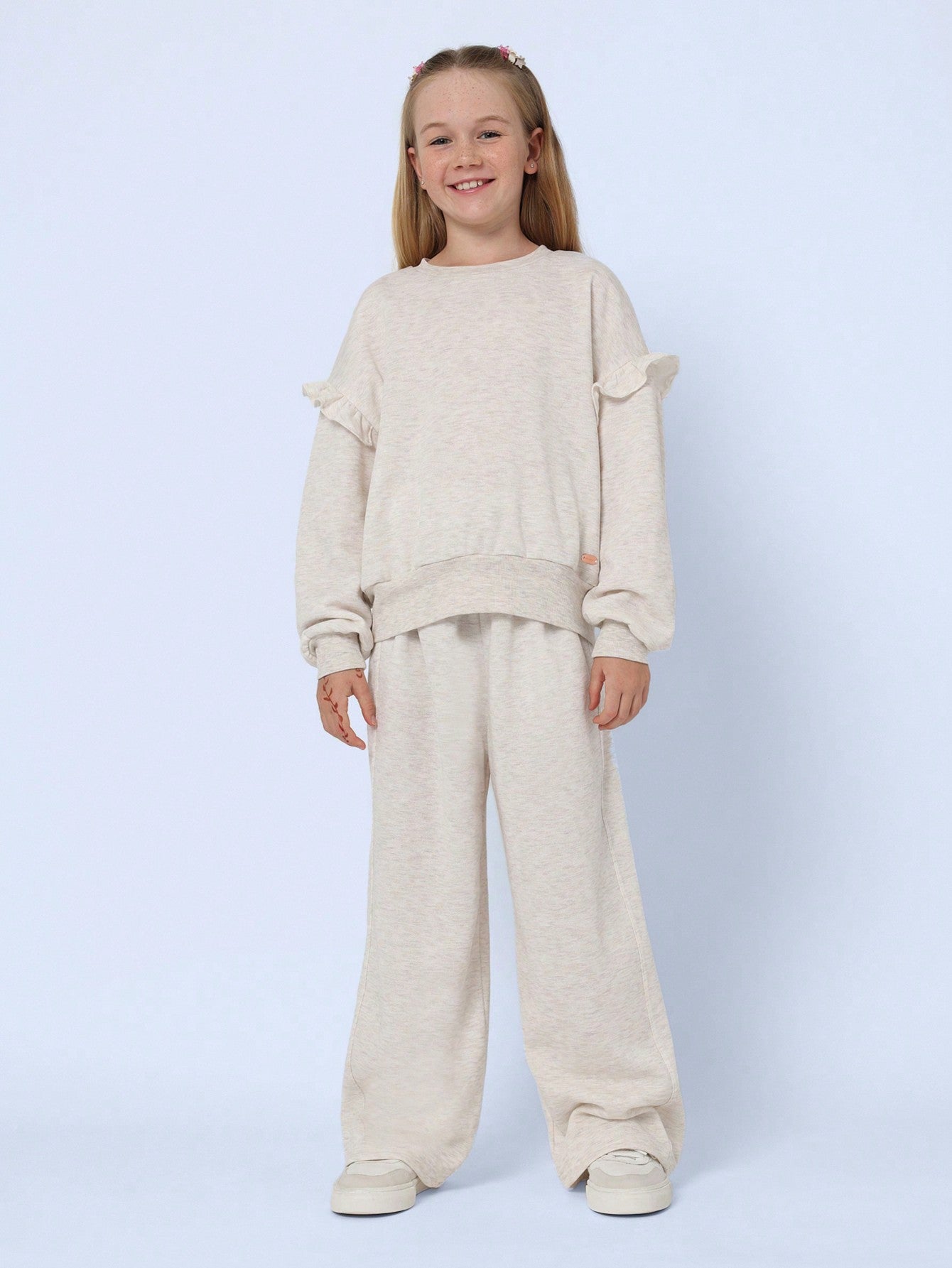 Tween Girls Comfy Regular Fit Crew Neck Frill Sleeve Sweatshirt And Straight Fit Sweatpants 2 Piece Set