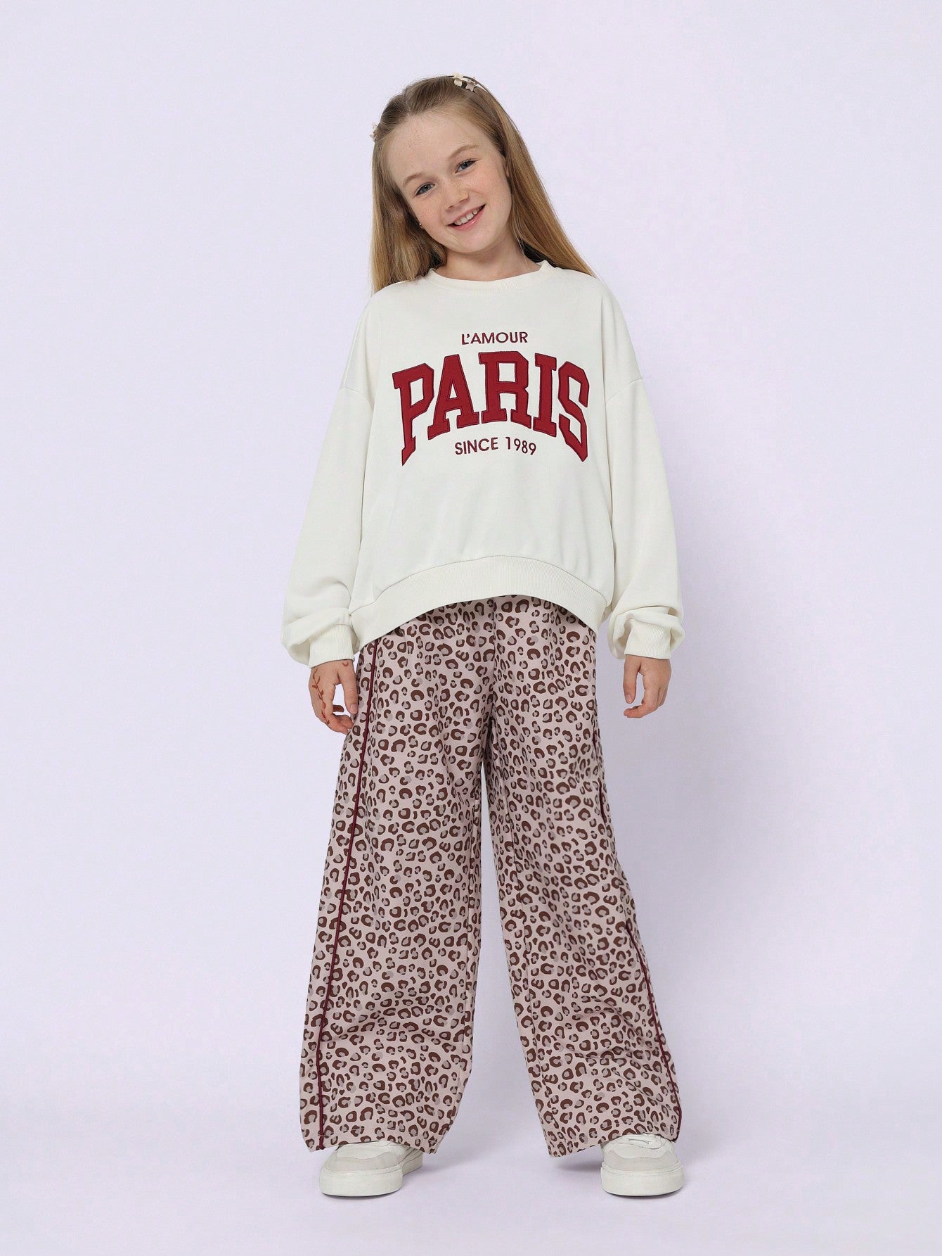 Tween Girls Comfy Regular Fit Sweatshirt With Paris Graphic Print And Leopard Printed Pants 2 Piece Set