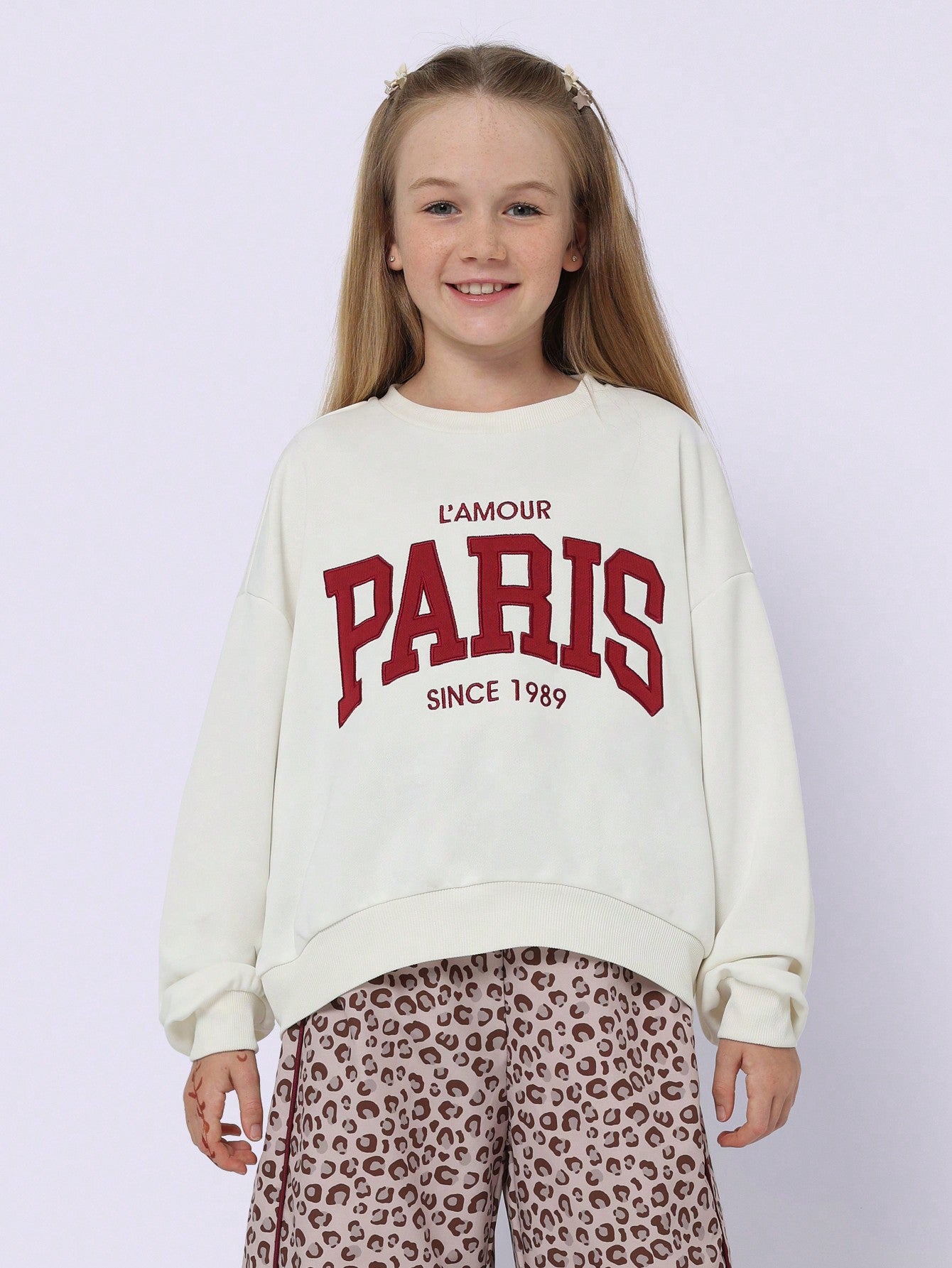 Tween Girls Comfy Regular Fit Sweatshirt With Paris Graphic Print And Leopard Printed Pants 2 Piece Set