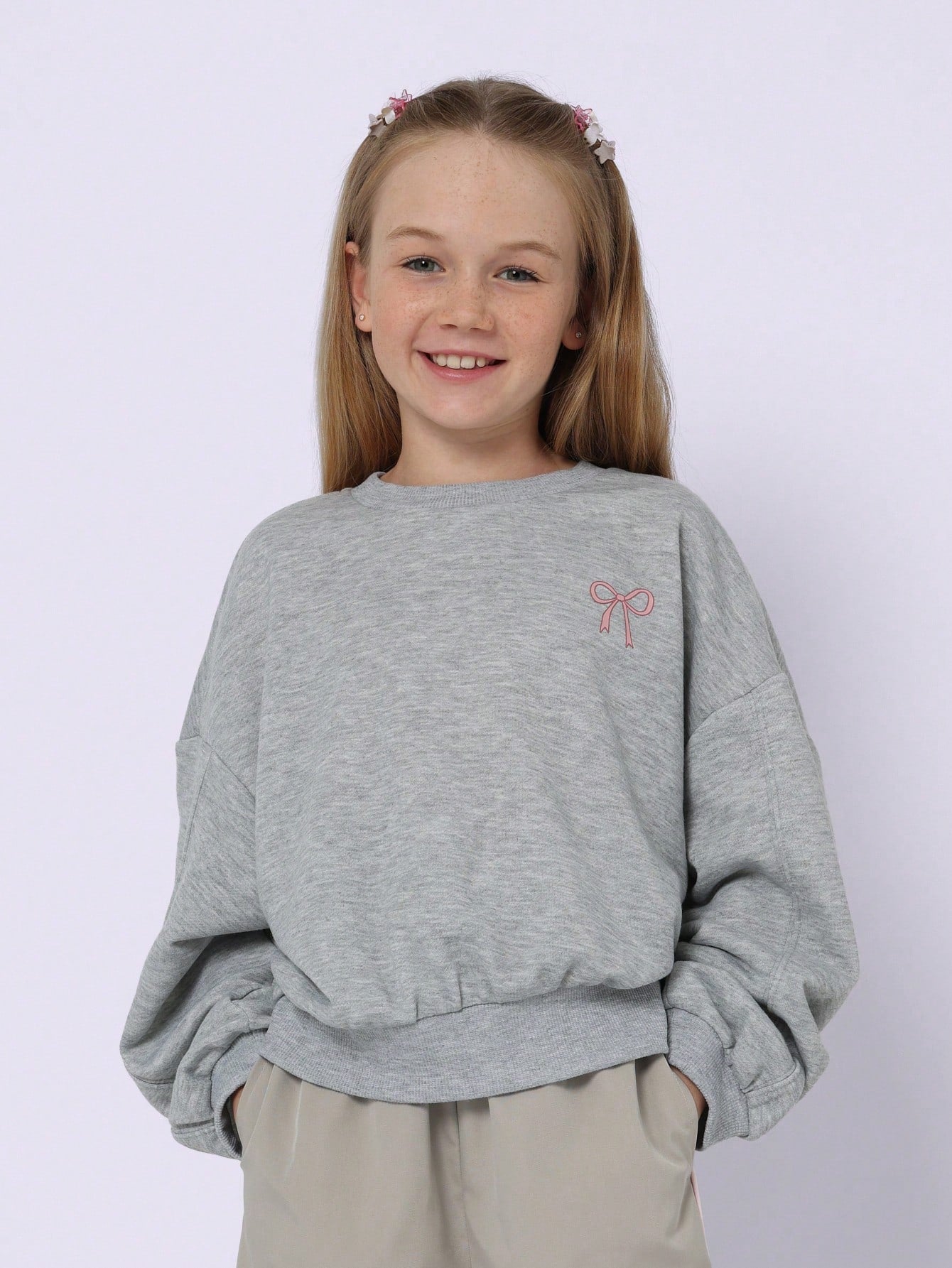 Tween Girls Comfy Regular Fit Sweatshirts With Bow Graphic Print